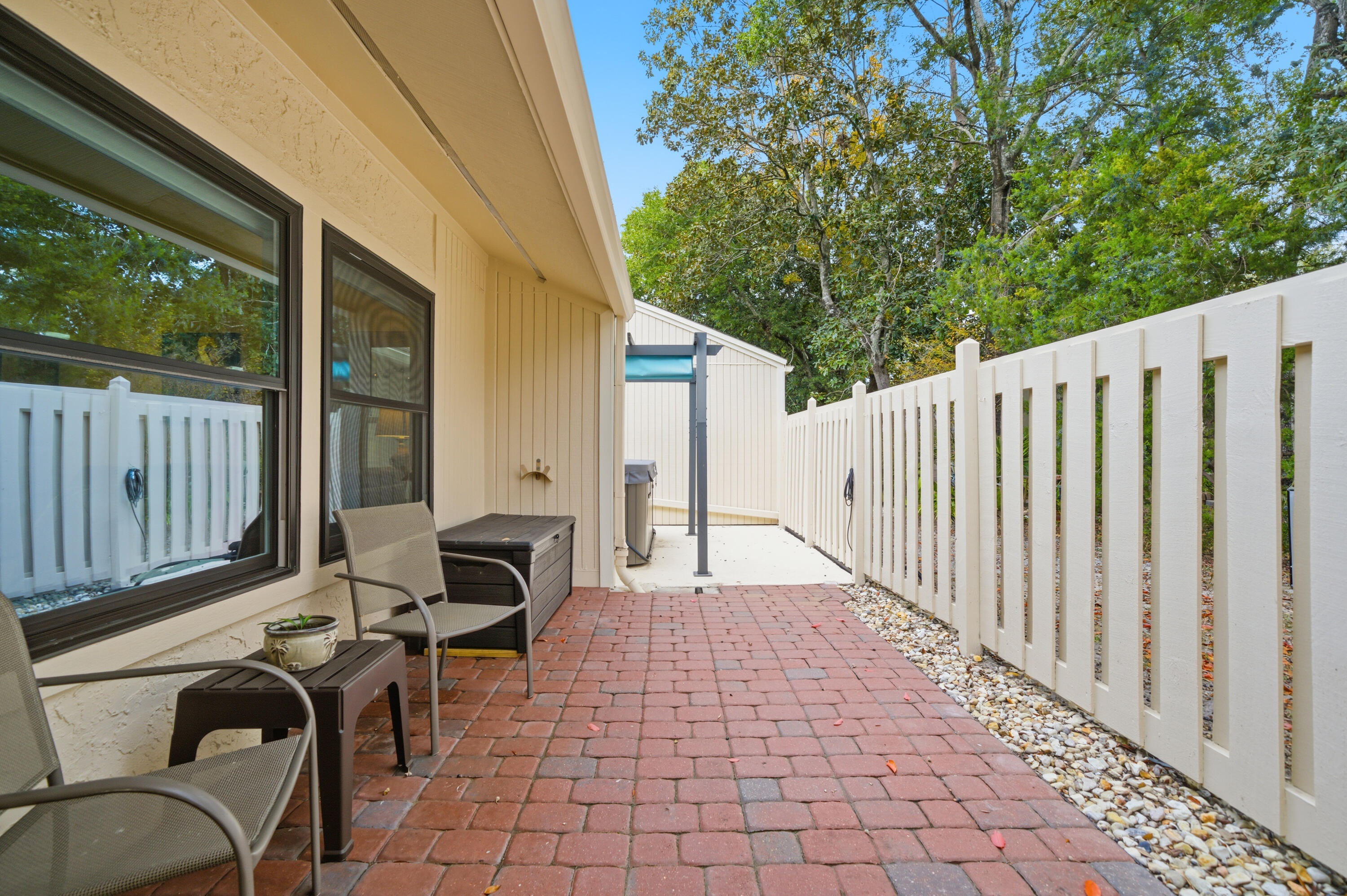 ROYAL OAK VILLAGE - Residential