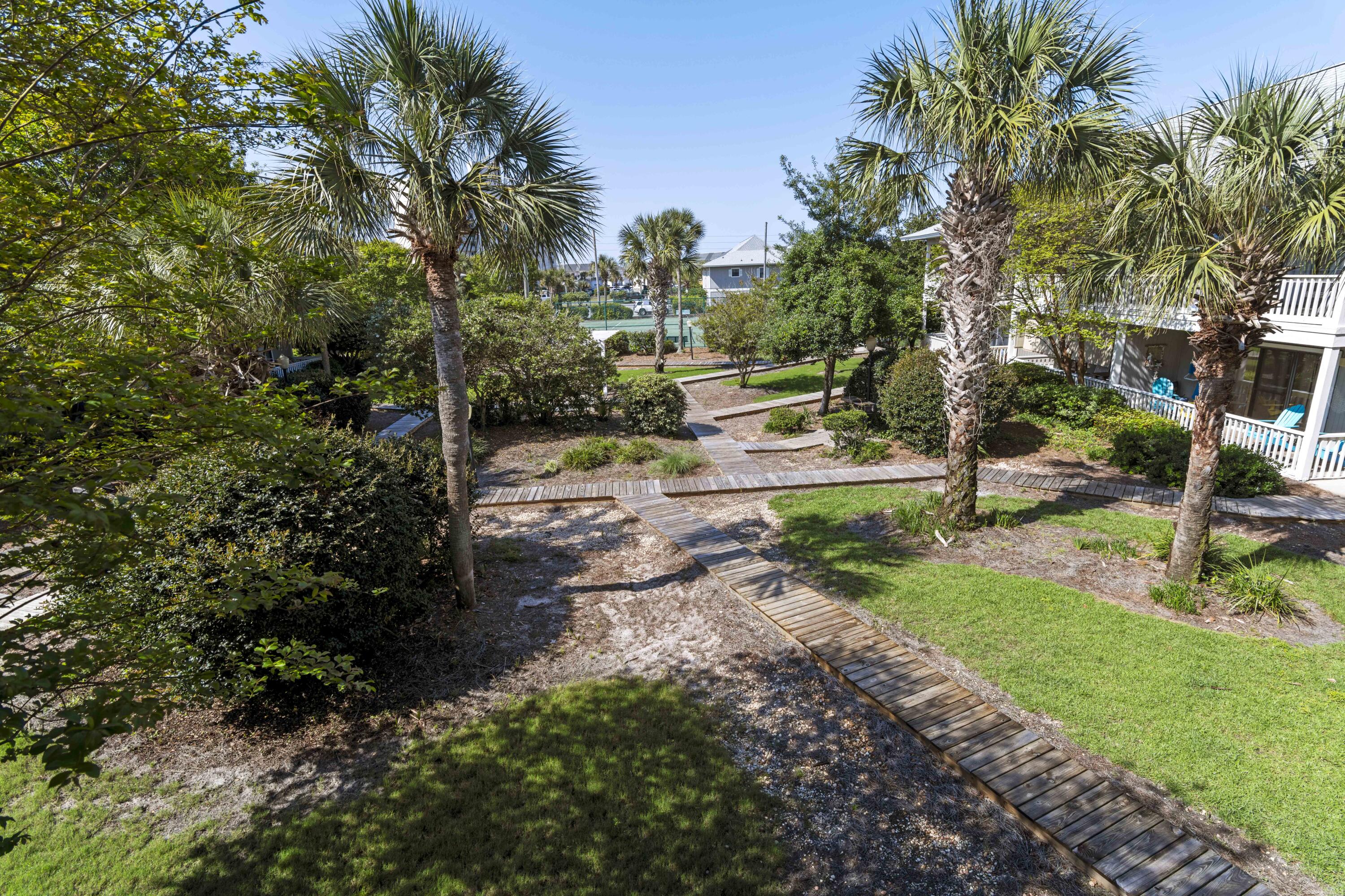 BEACHWOOD VILLAS CONDO - Residential
