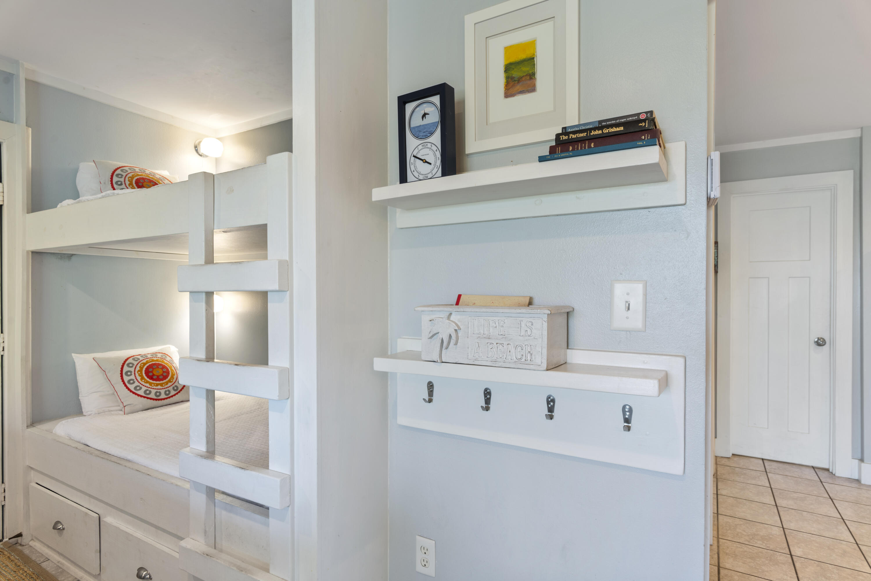 BEACHWOOD VILLAS CONDO - Residential