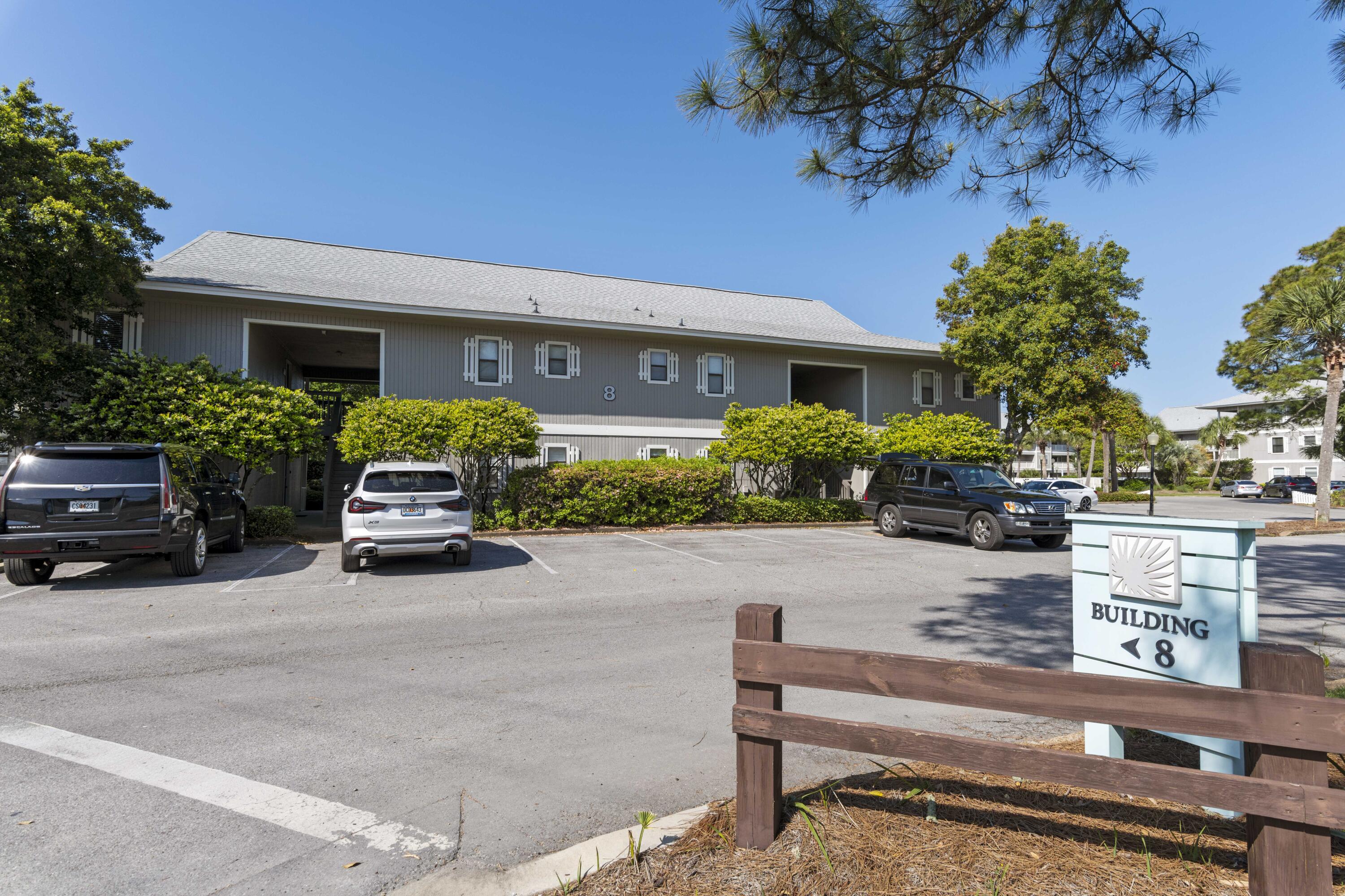 BEACHWOOD VILLAS CONDO - Residential