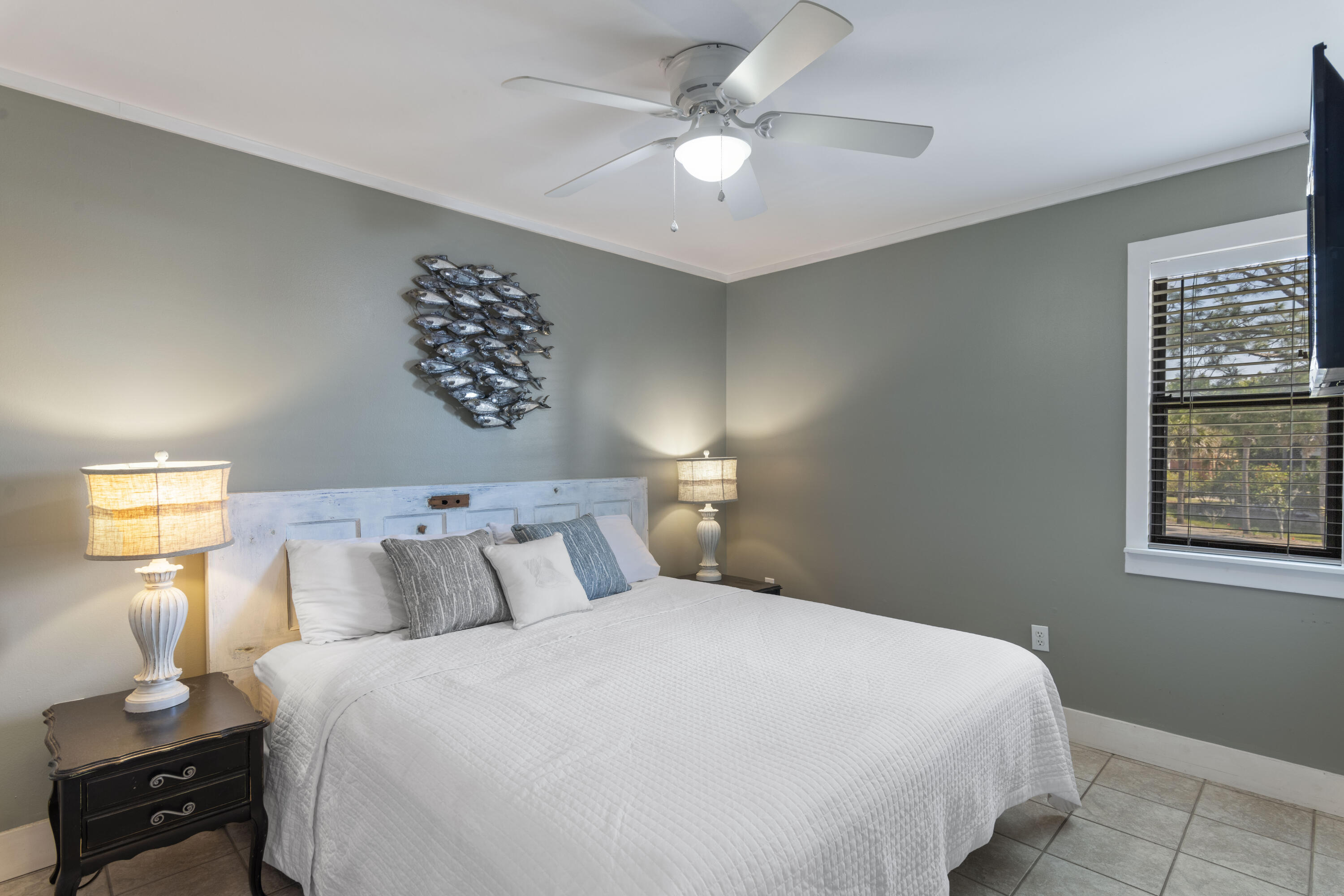 BEACHWOOD VILLAS CONDO - Residential