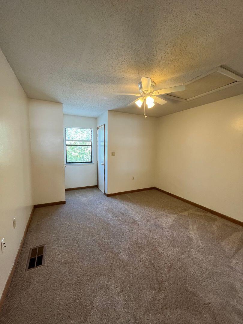 SHILOH PLACE T/H - Residential Lease