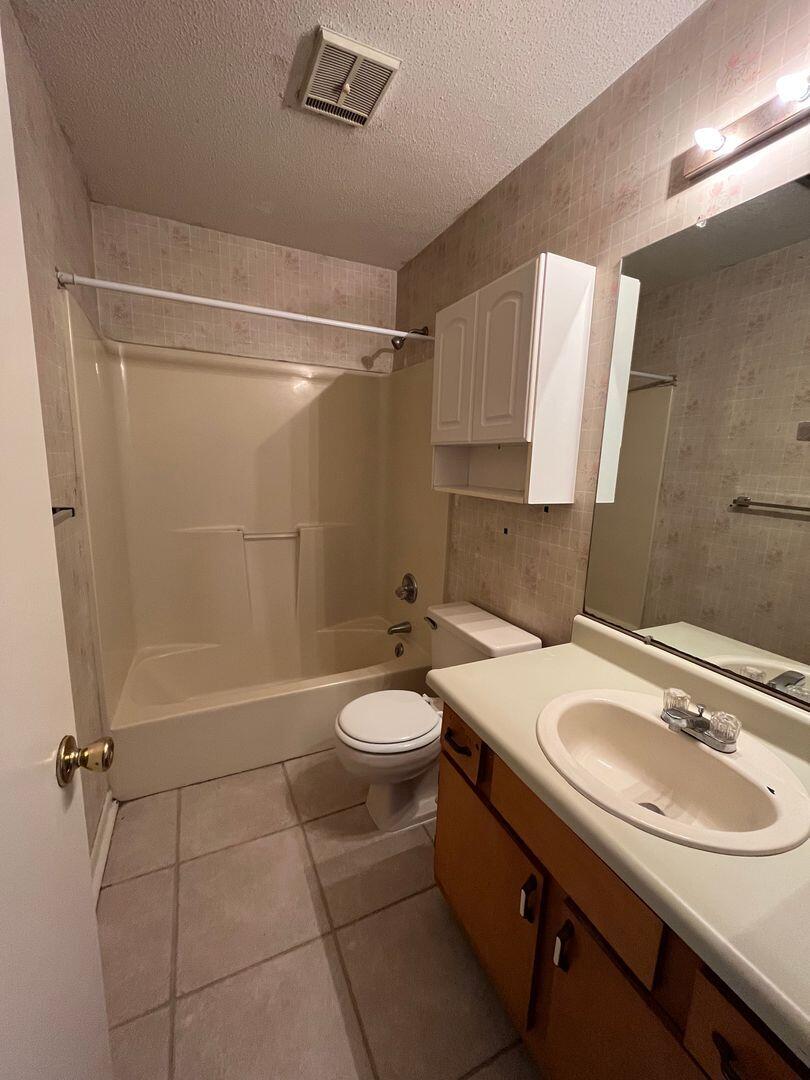 SHILOH PLACE T/H - Residential Lease