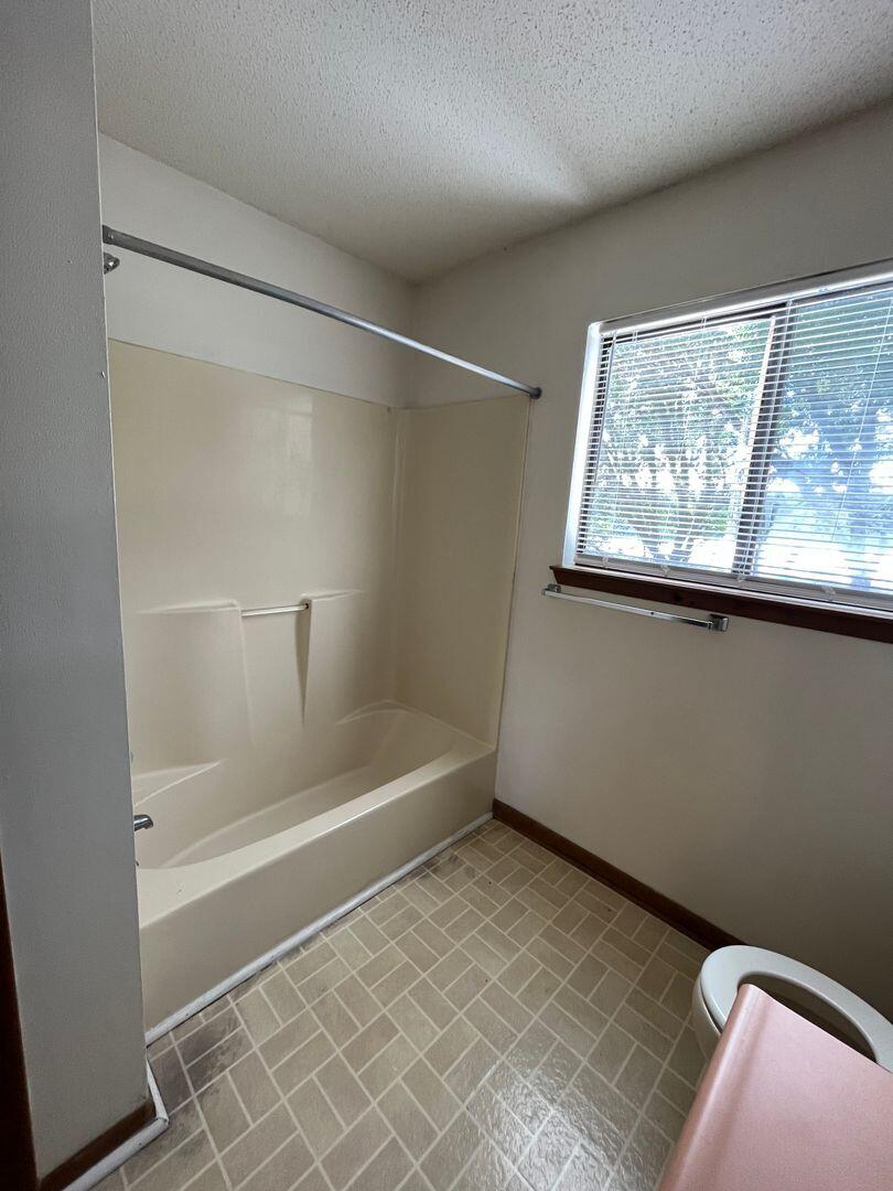 SHILOH PLACE T/H - Residential Lease