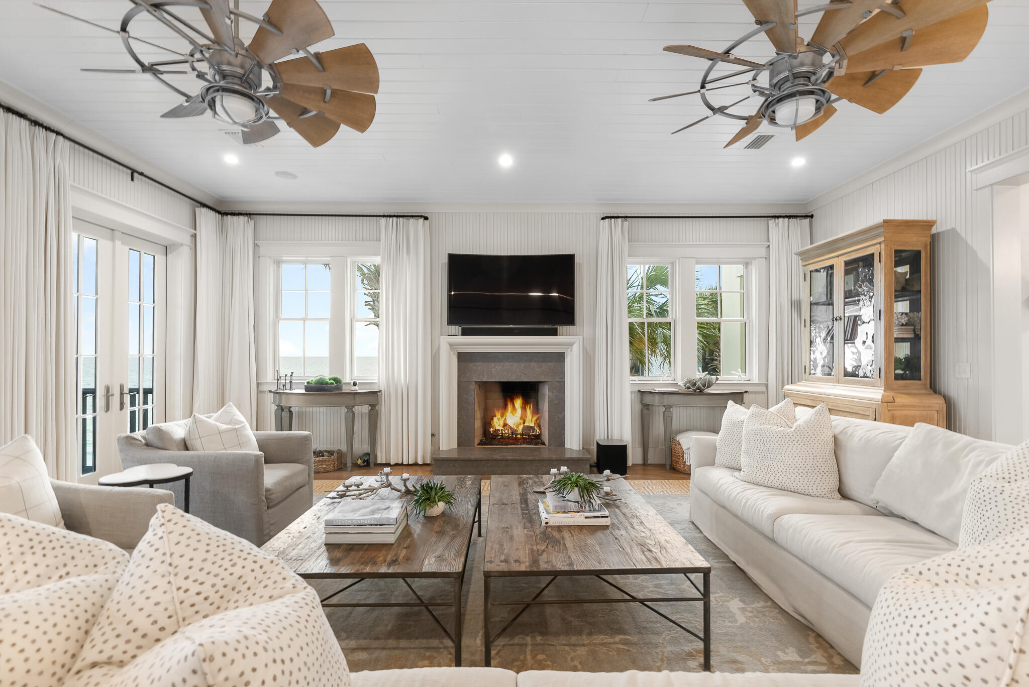 BLUE MOUNTAIN BEACH - Residential