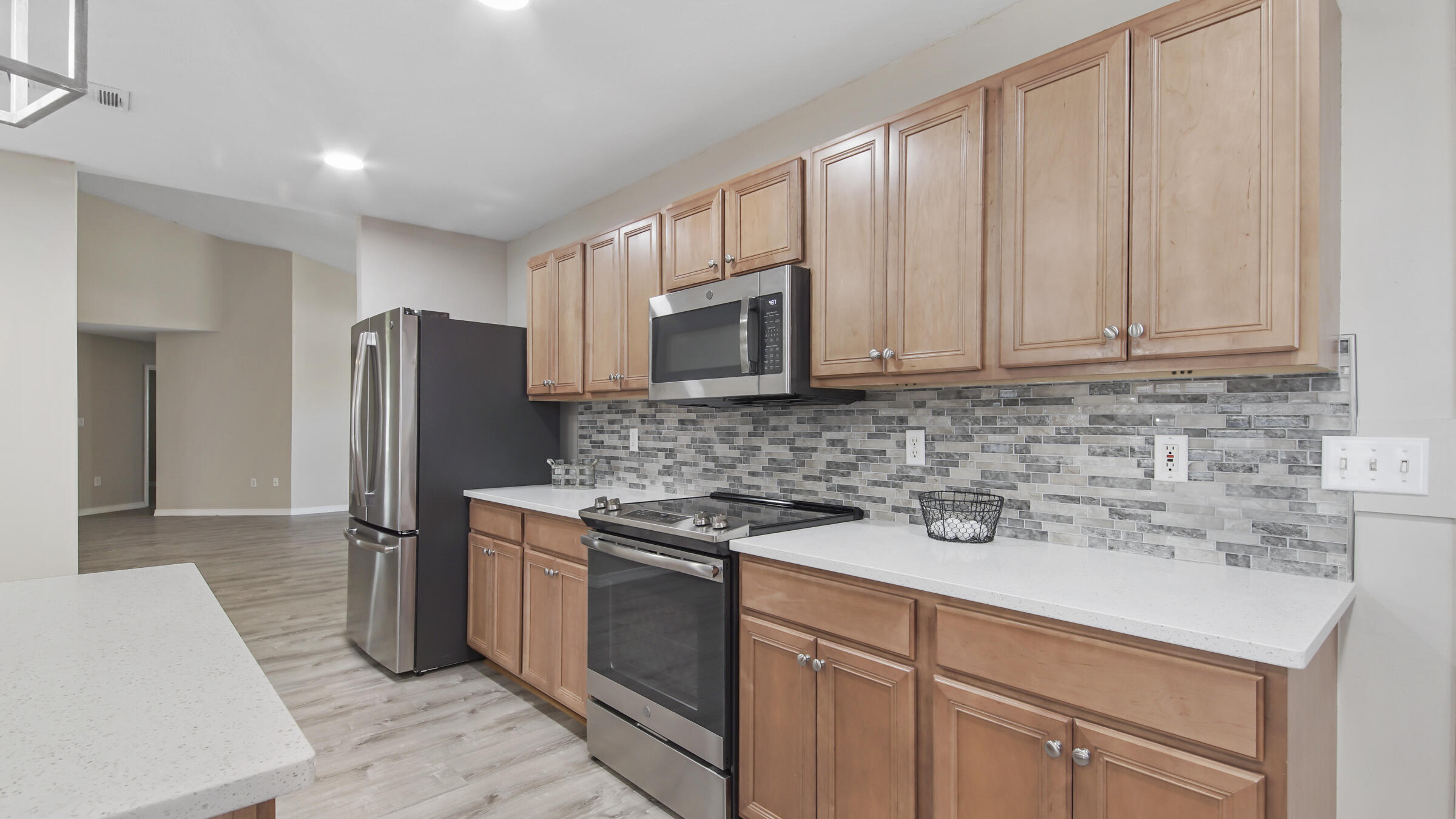 MACK BAYOU POINTE S/D - Residential Lease