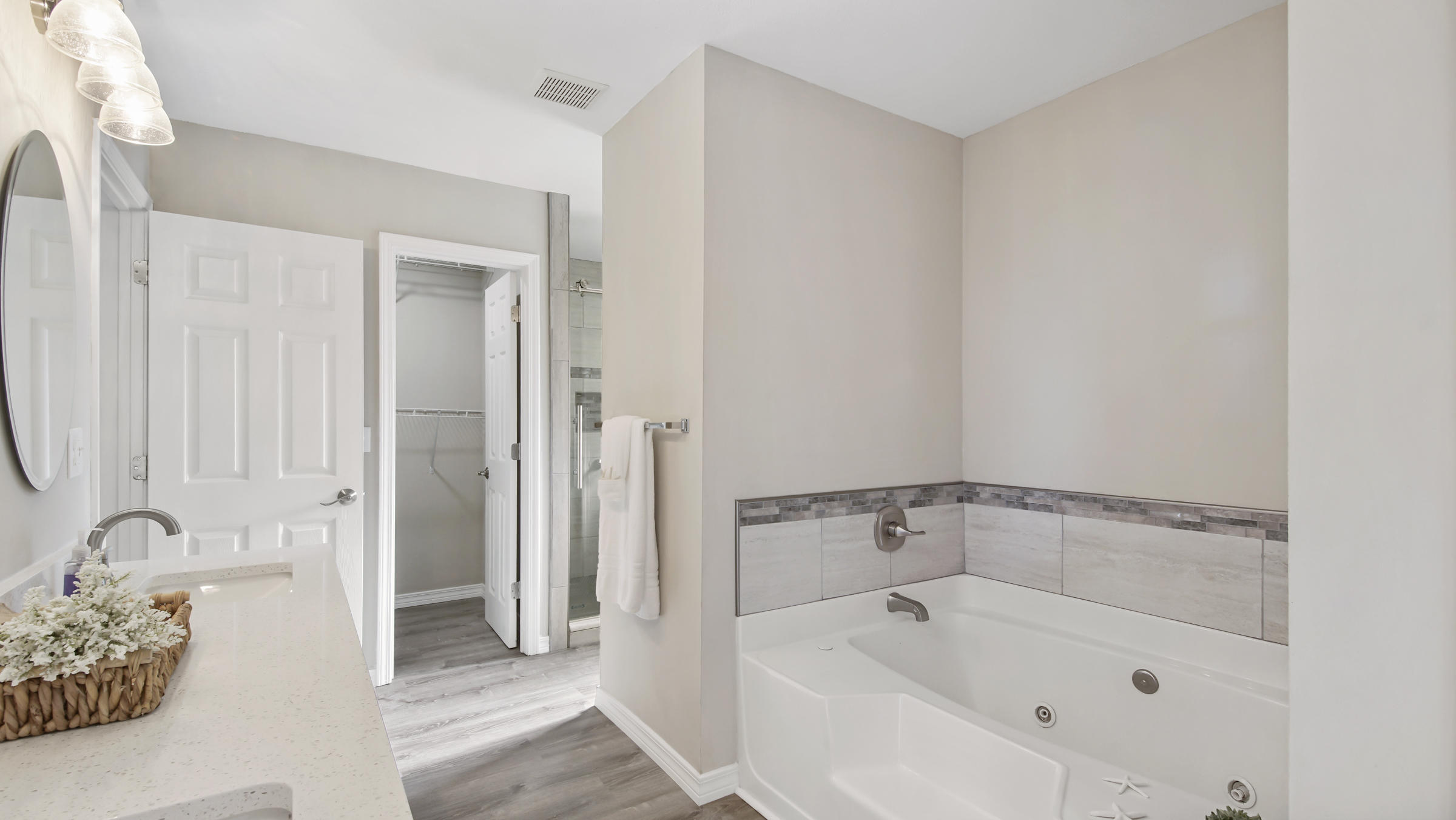 MACK BAYOU POINTE S/D - Residential Lease