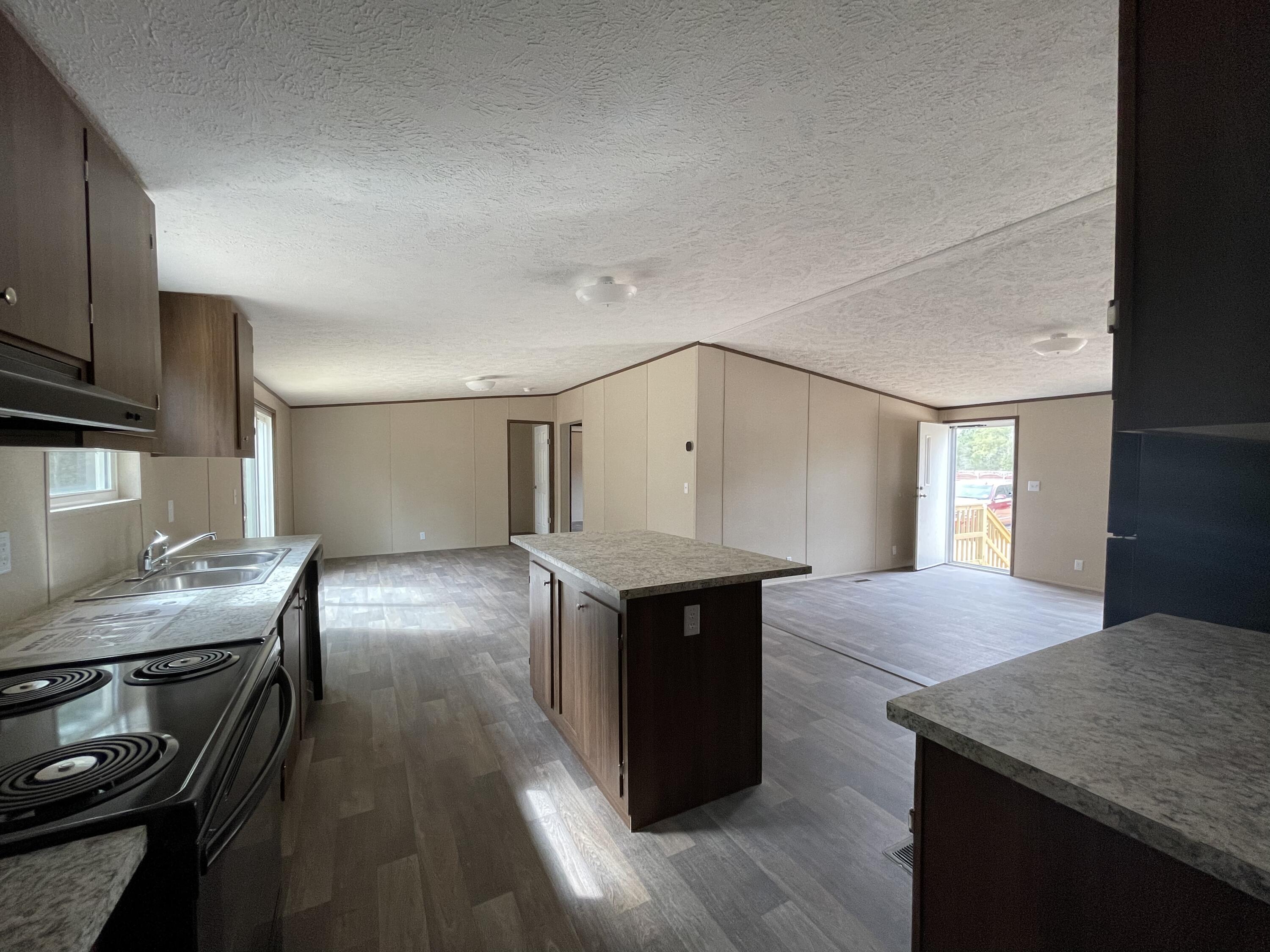 OAKWOOD HILLS UNIT 3 - Residential