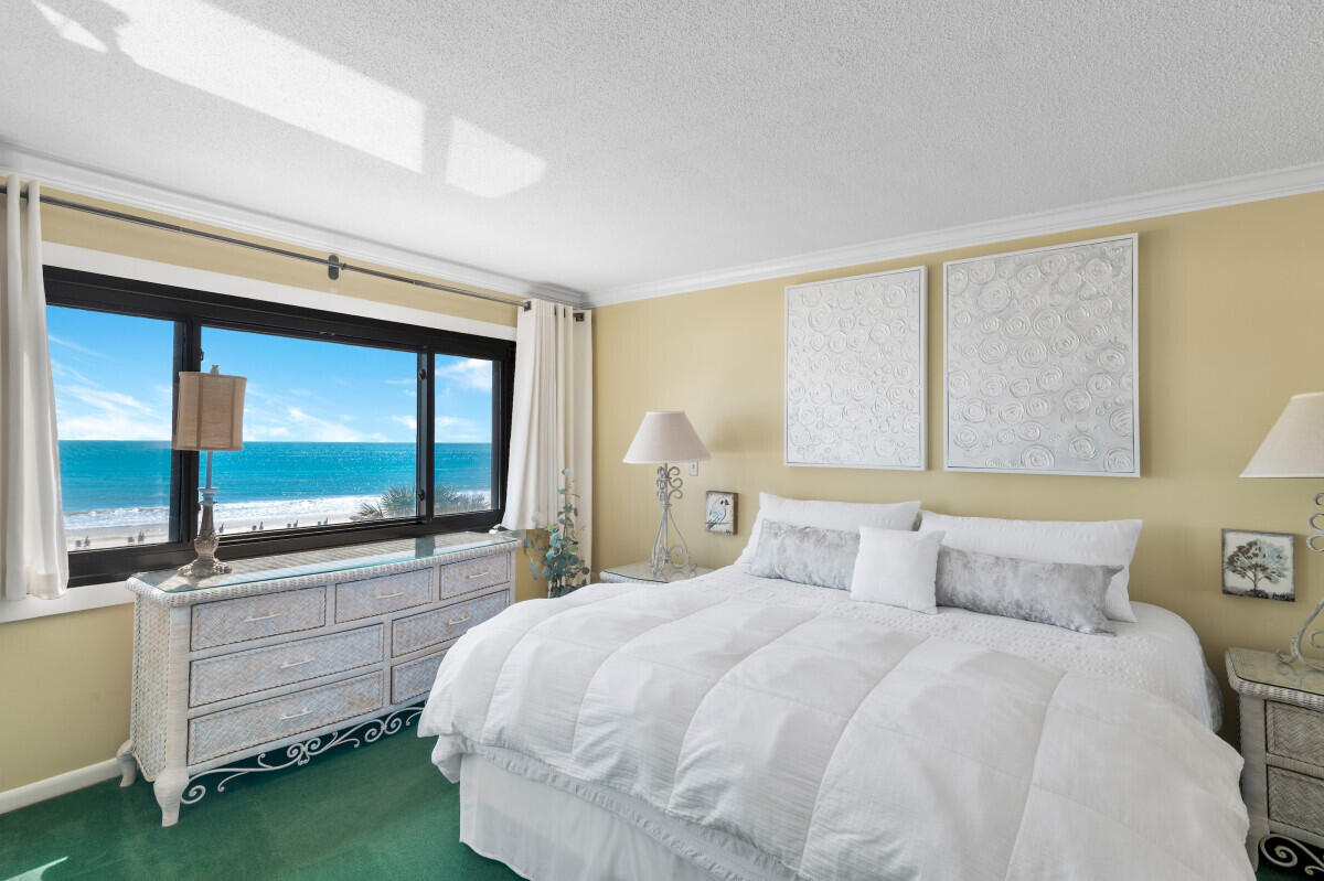 EMERALD TOWERS CONDO - Residential