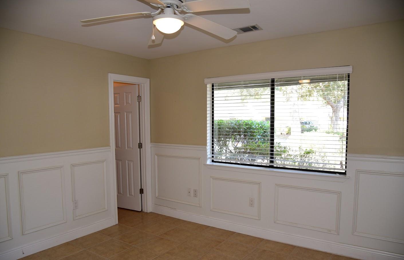 ROYAL OAK VILLAS BLUEWATER BAY - Residential