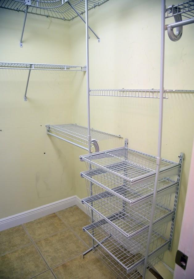 ROYAL OAK VILLAS BLUEWATER BAY - Residential