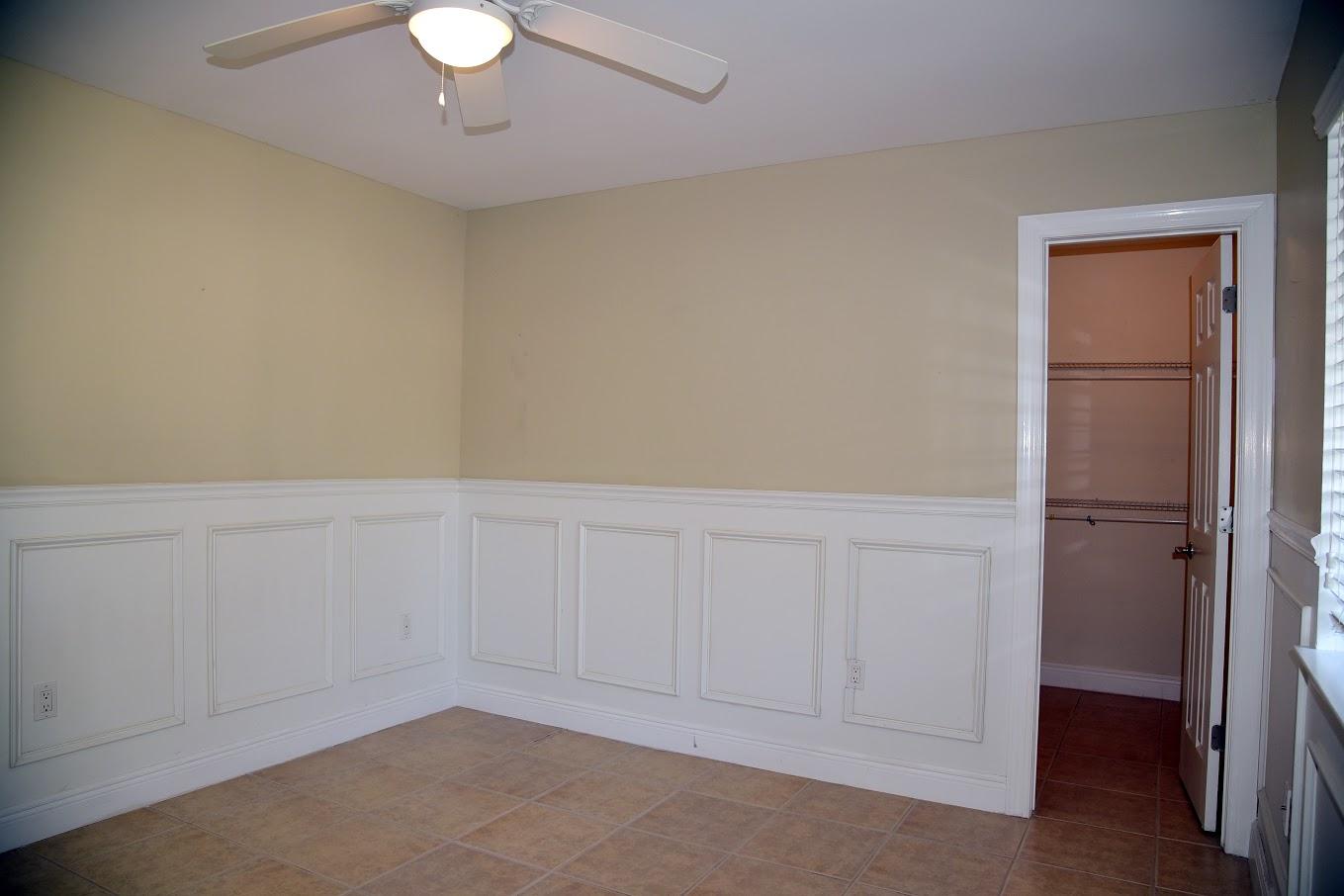 ROYAL OAK VILLAS BLUEWATER BAY - Residential