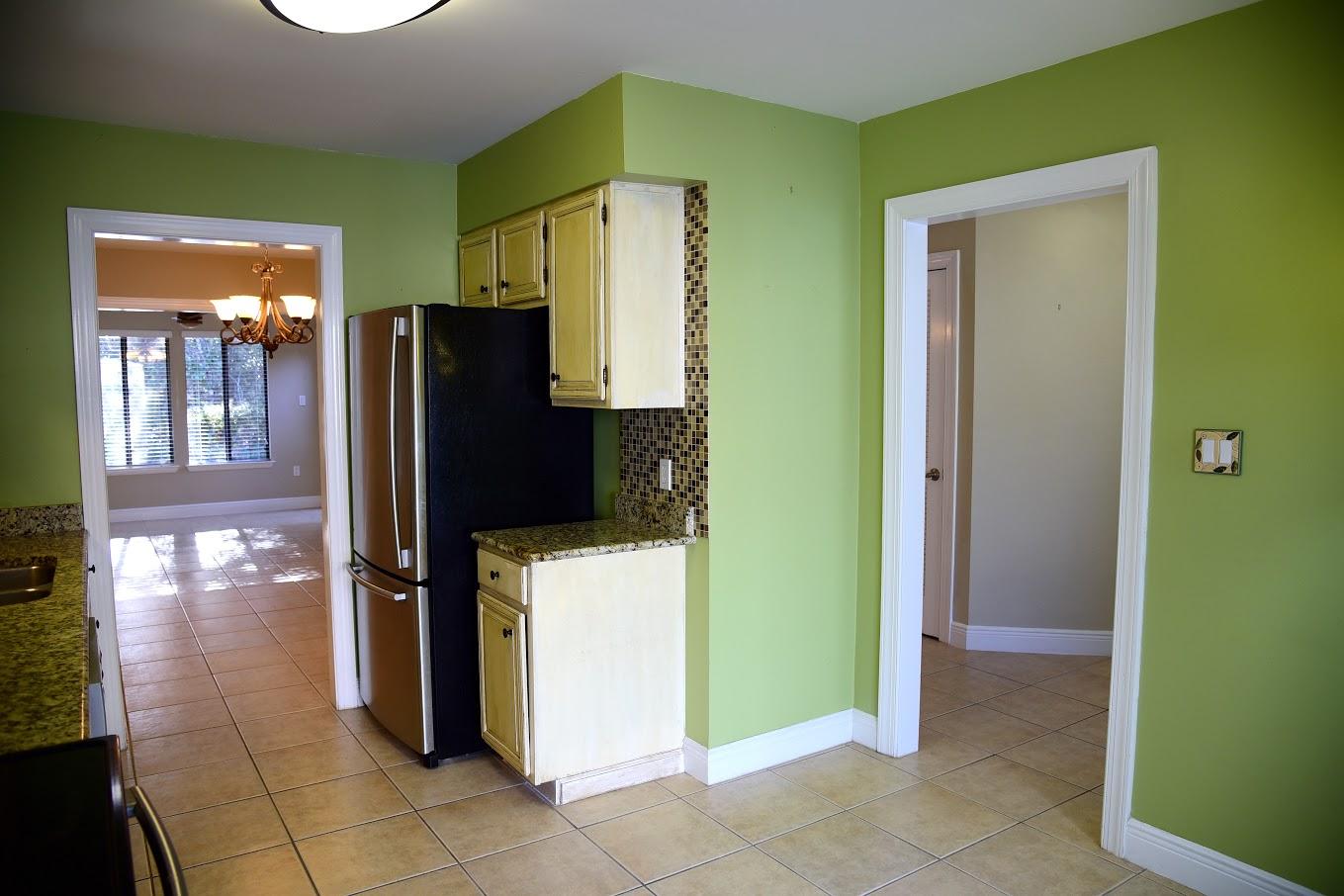 ROYAL OAK VILLAS BLUEWATER BAY - Residential