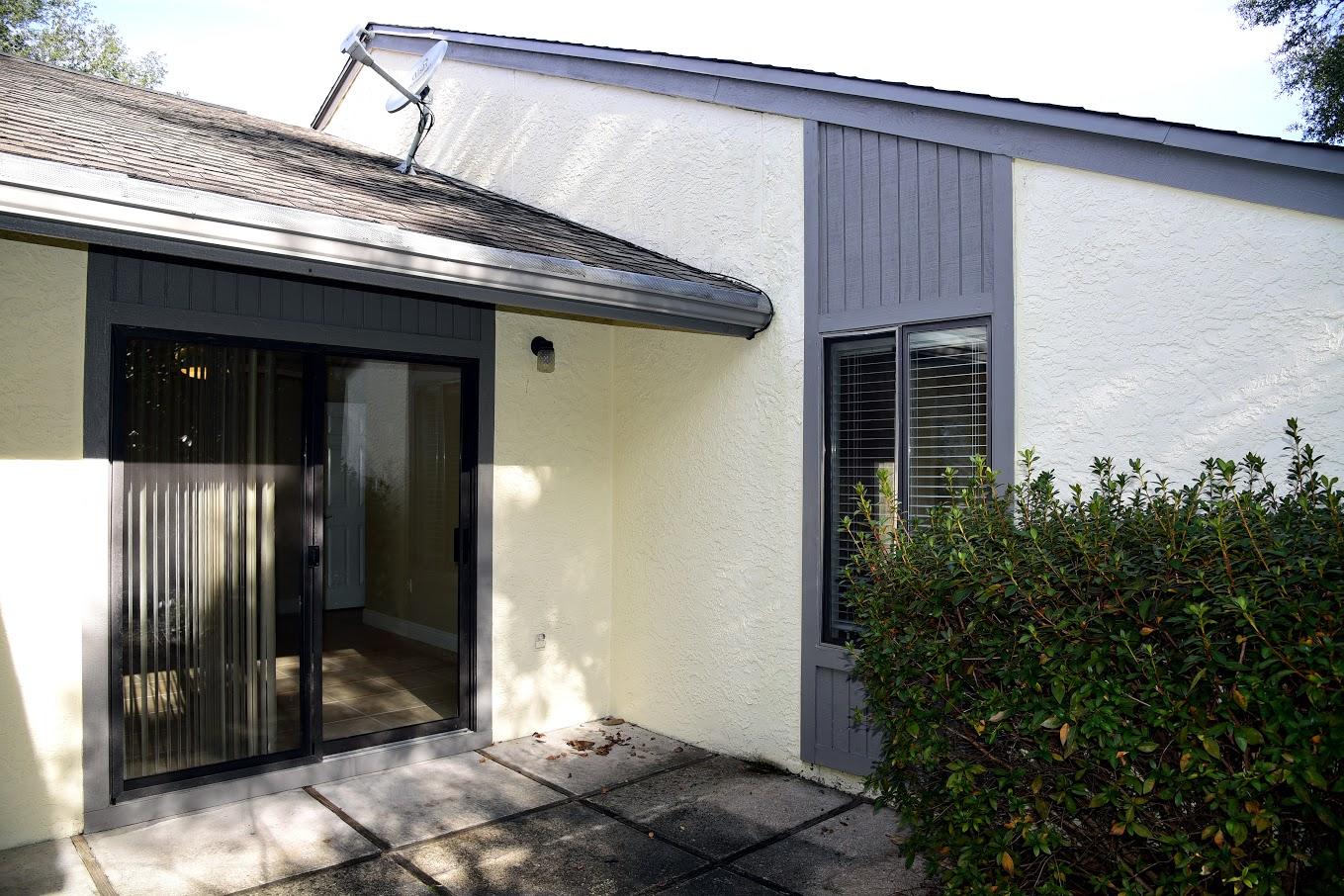 ROYAL OAK VILLAS BLUEWATER BAY - Residential