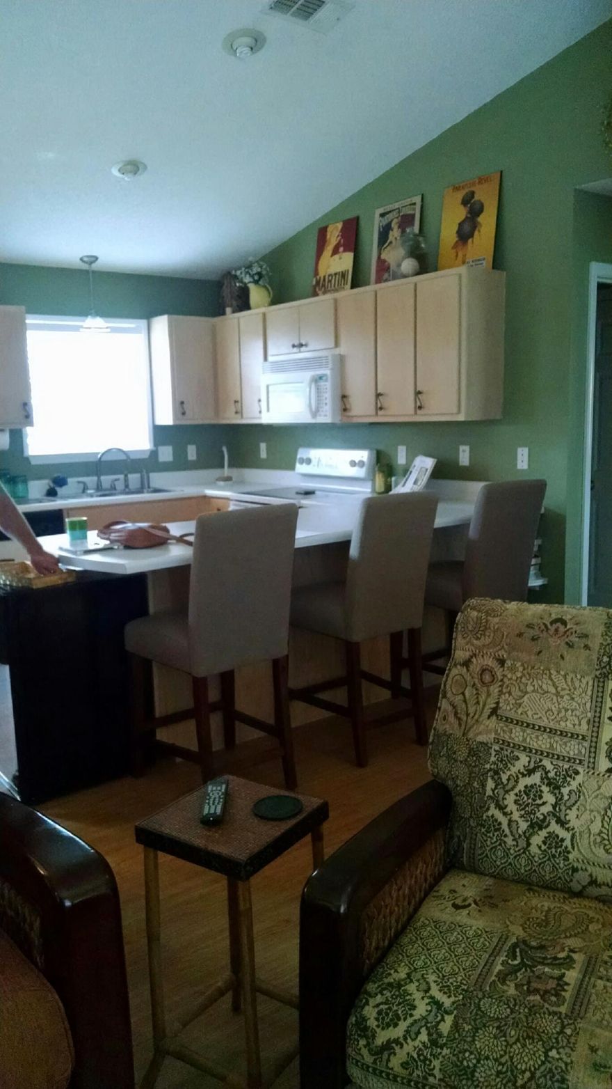 This was a one time listing paying only 2%. House appraised for $170,000 on an FHA loan. House was in immaculate condition and furniture was sold by separate agreement.