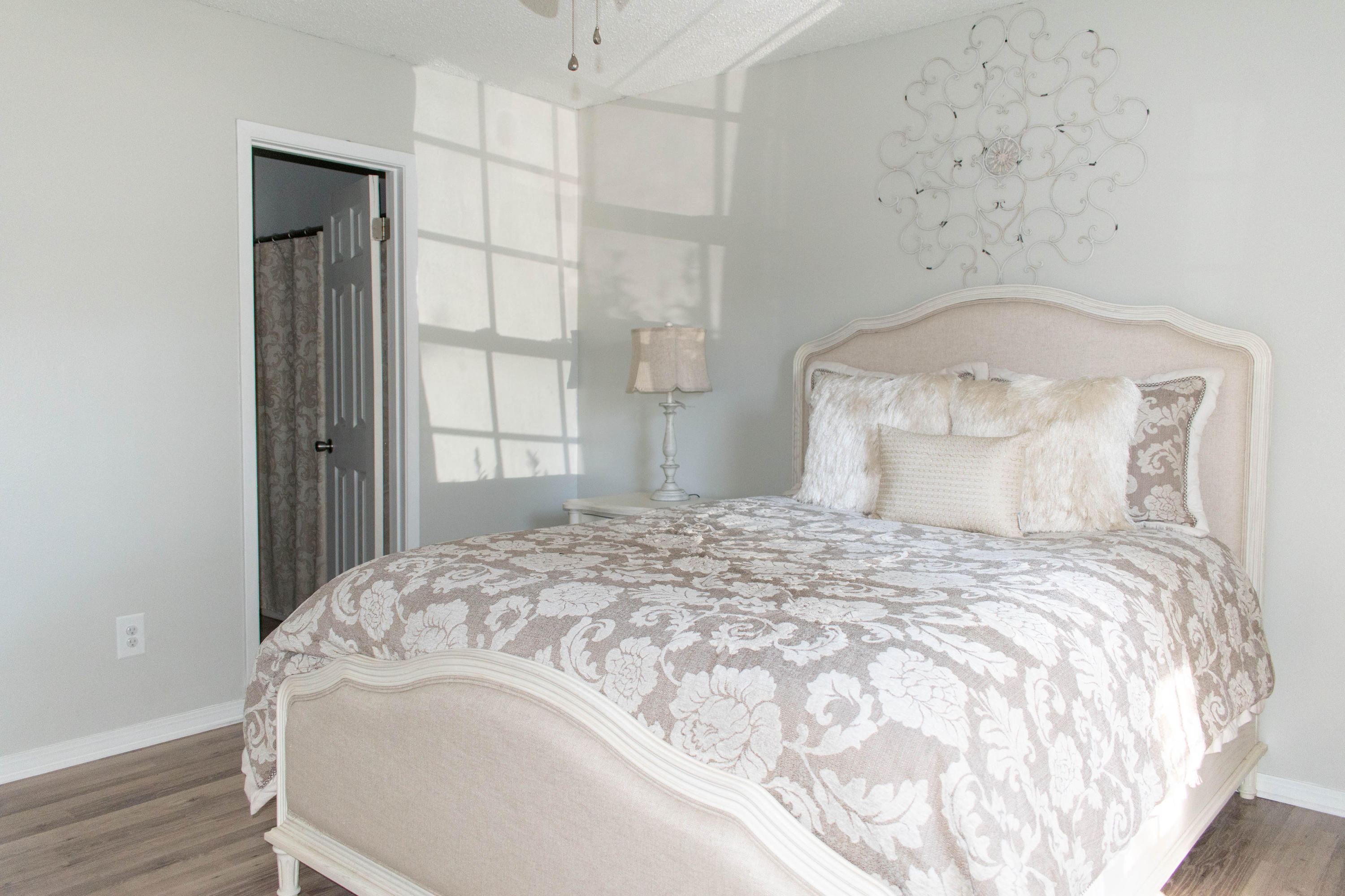 PINE MEADOWS - Residential