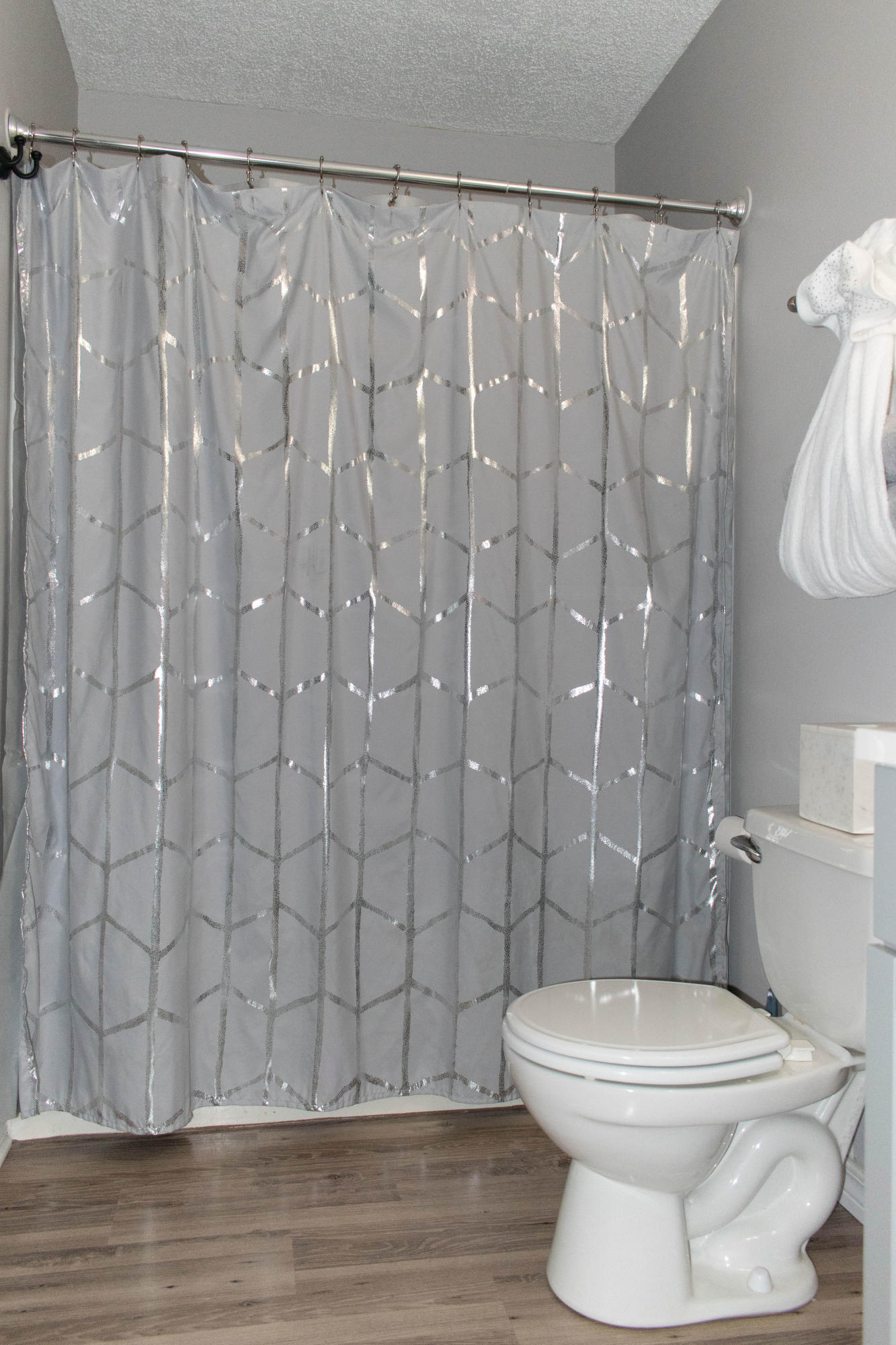 PINE MEADOWS - Residential