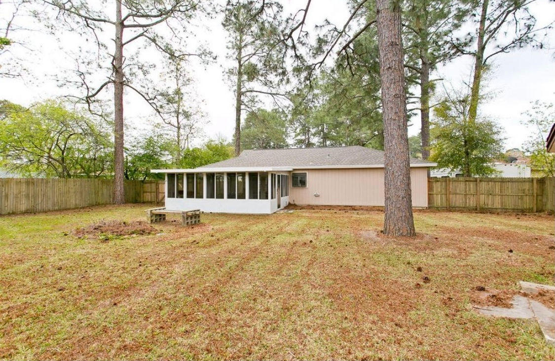 PINE MEADOWS - Residential