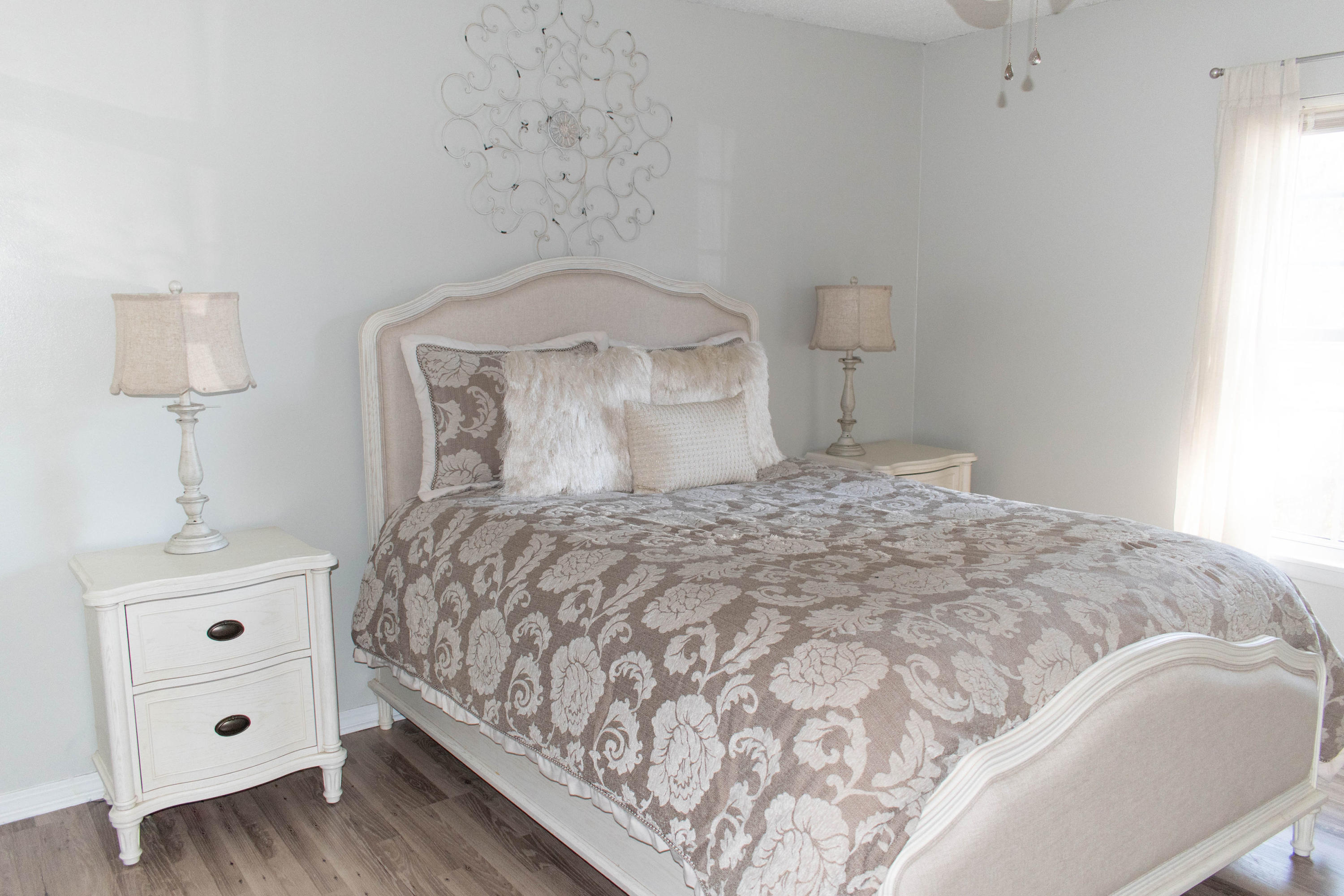 PINE MEADOWS - Residential