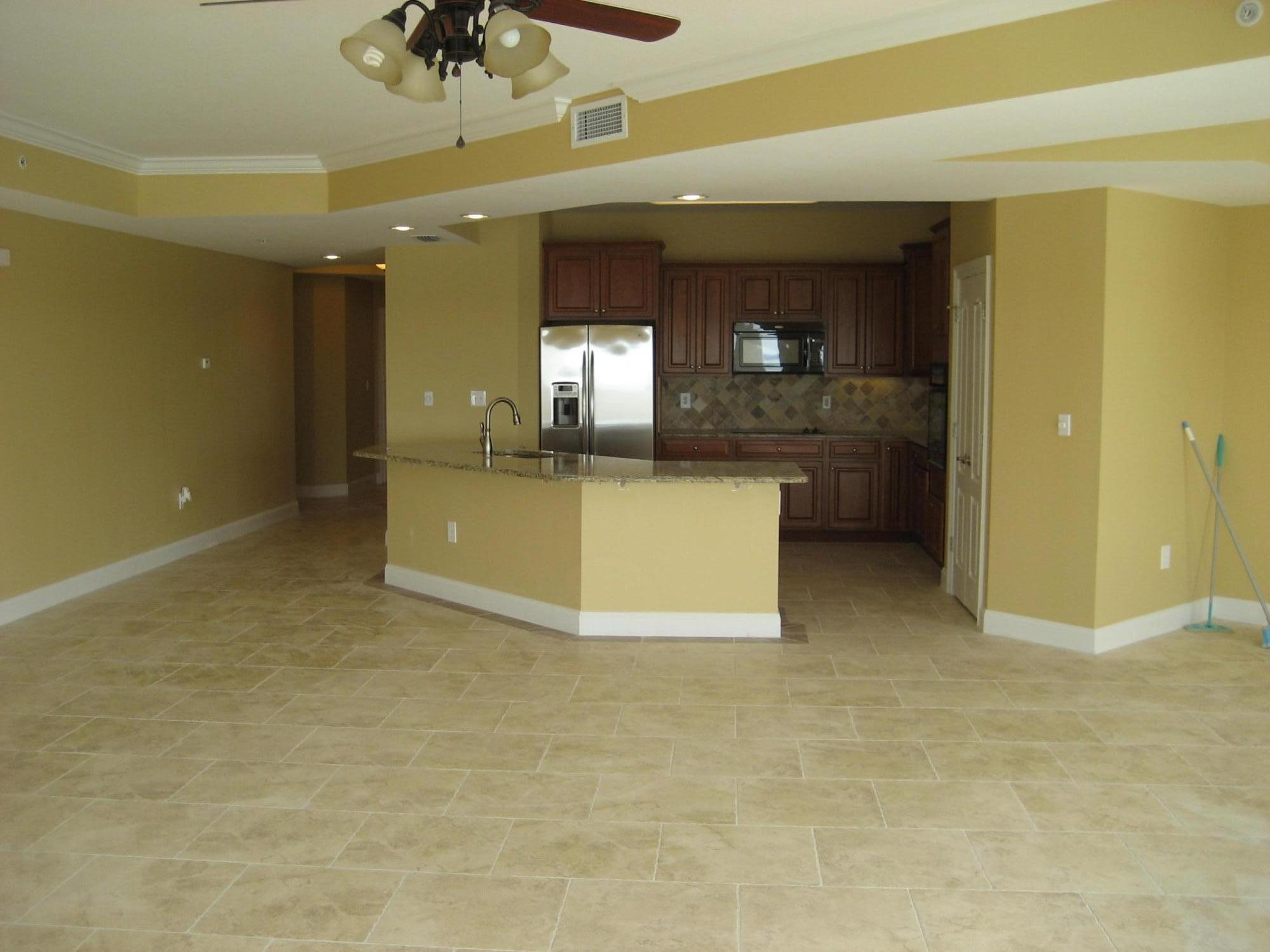 Presidio Yacht Club Condominiums - Residential