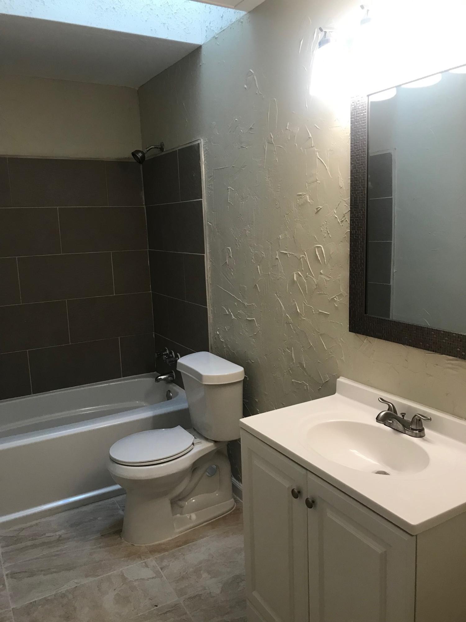 MARY ESTHER MANOR 1ST ADDN - Residential