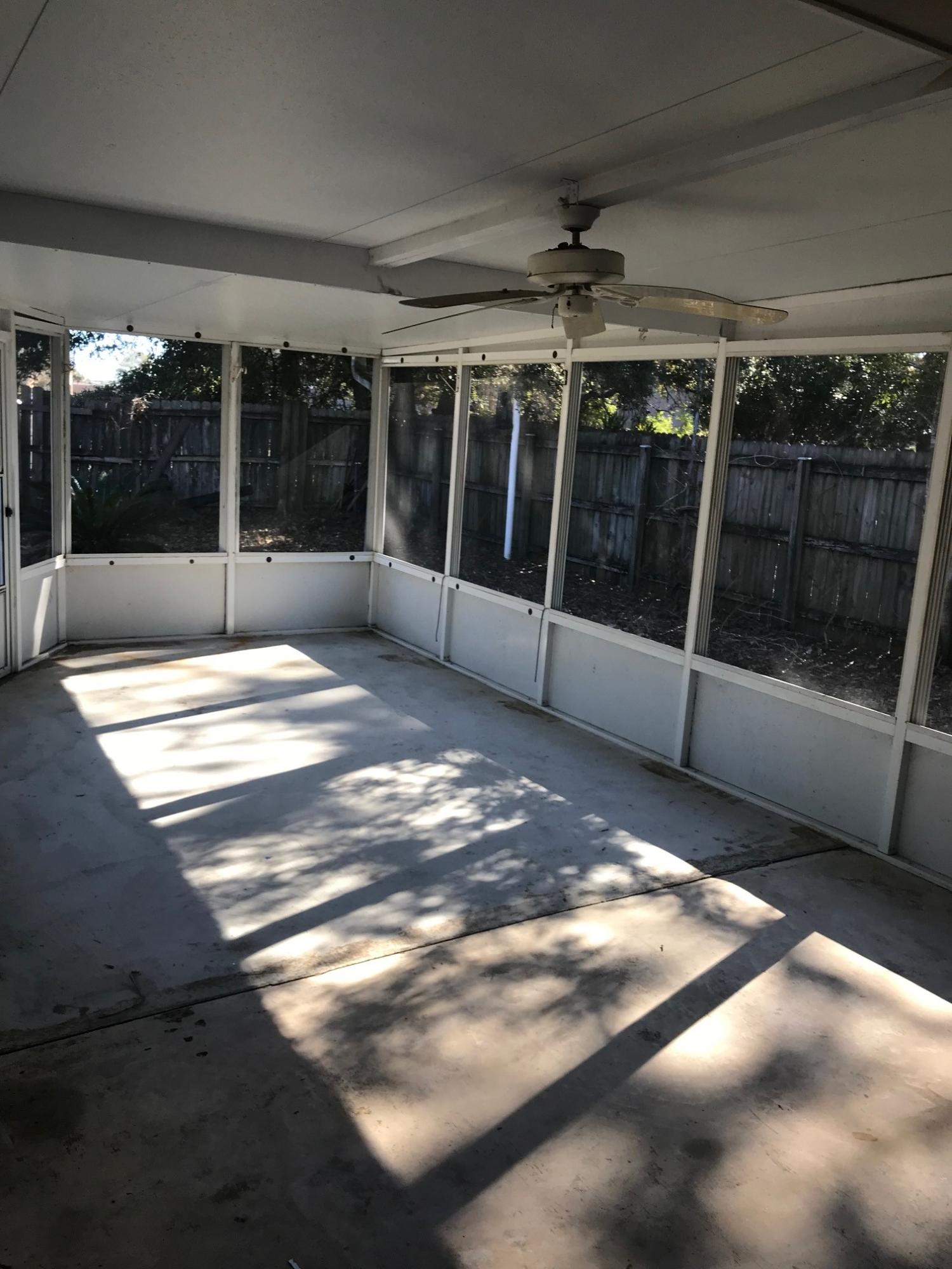 MARY ESTHER MANOR 1ST ADDN - Residential