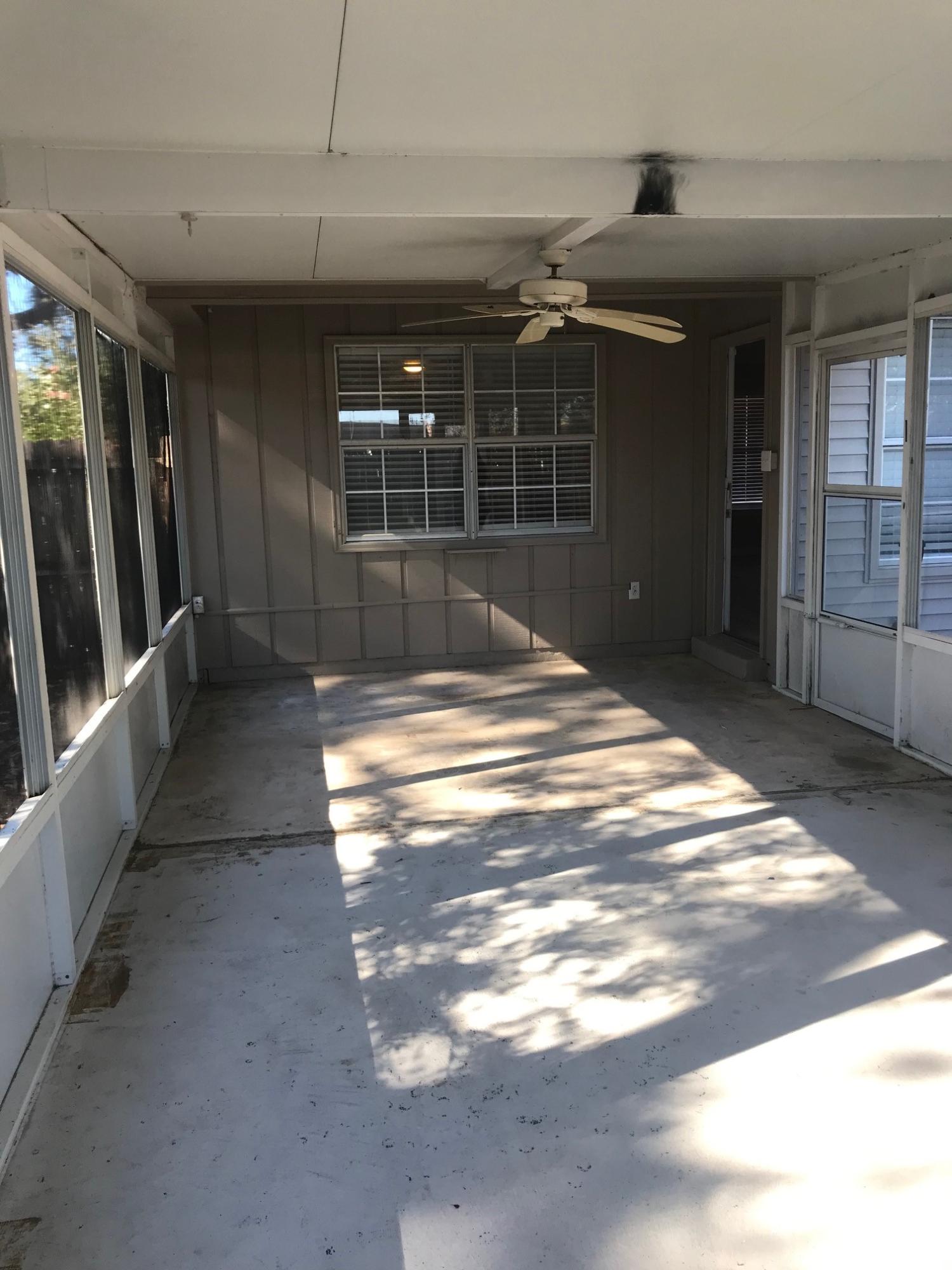 MARY ESTHER MANOR 1ST ADDN - Residential