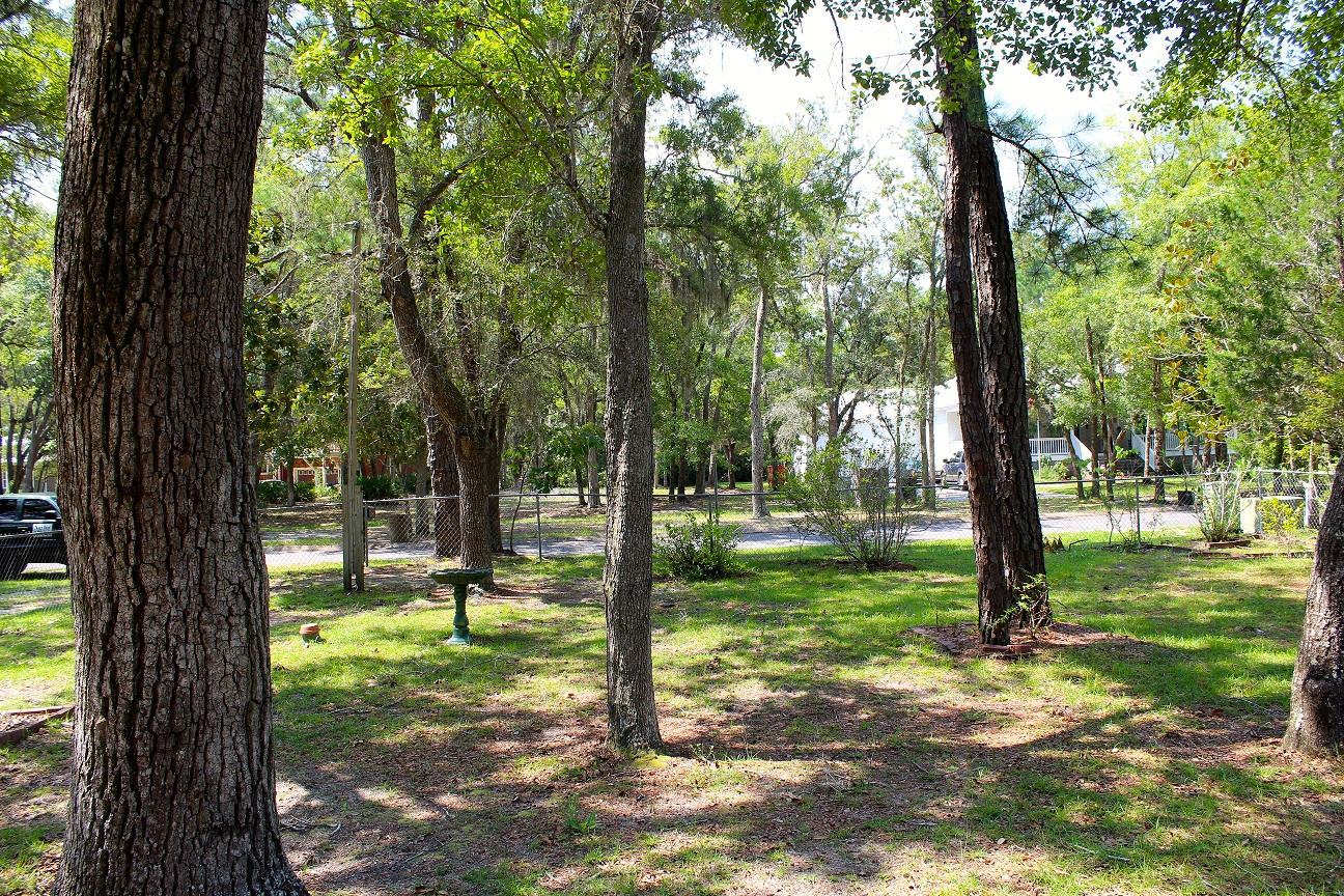 CROSS CREEK SHORES - Residential