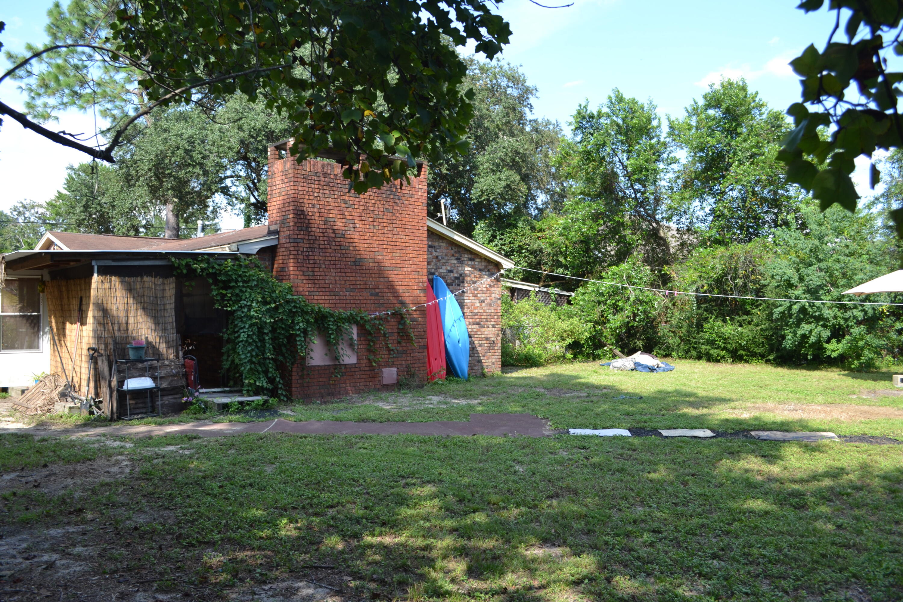 RACE TRACK ROAD S/D LOT 5 BLK G - Residential