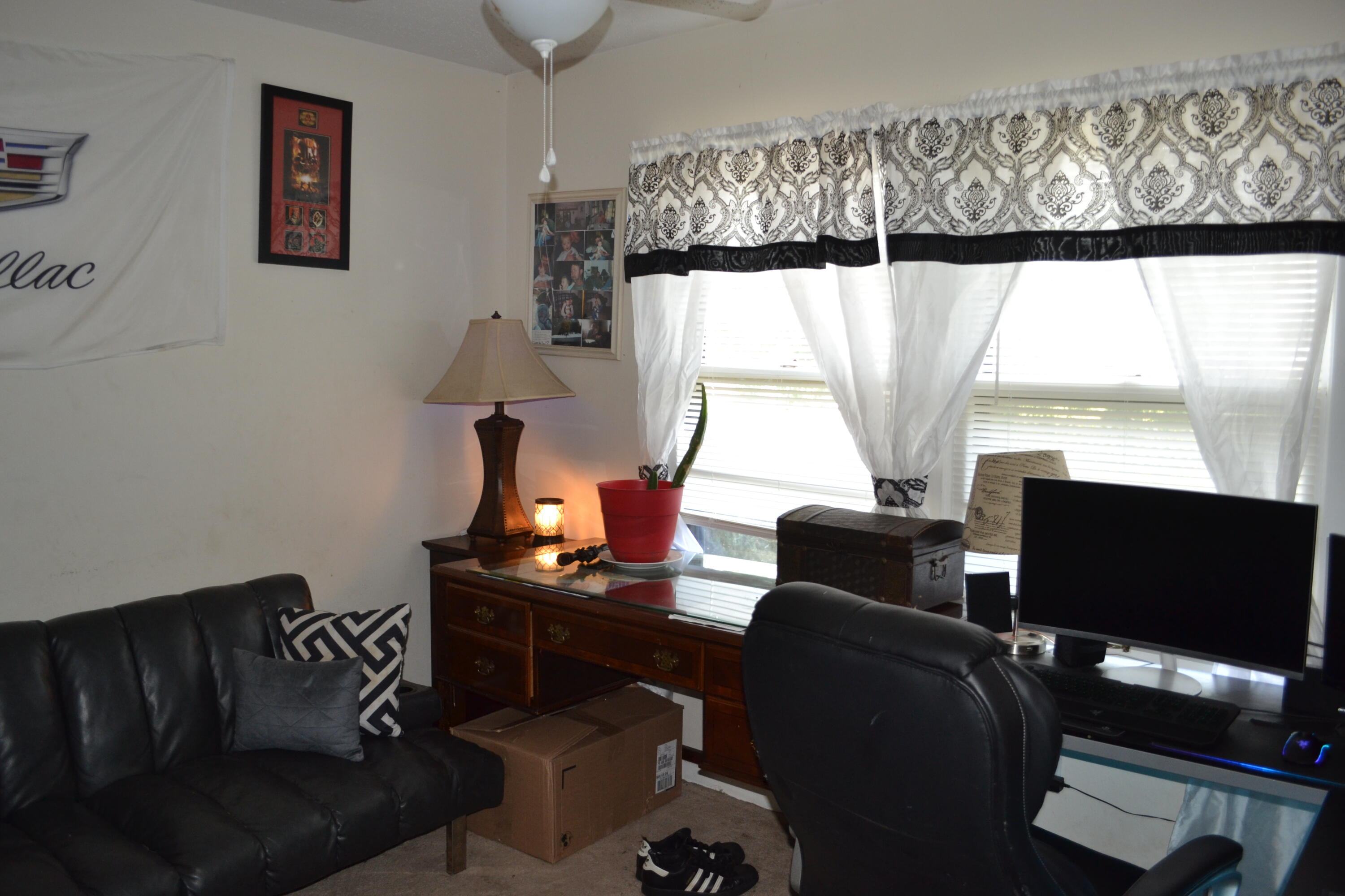 RACE TRACK ROAD S/D LOT 5 BLK G - Residential