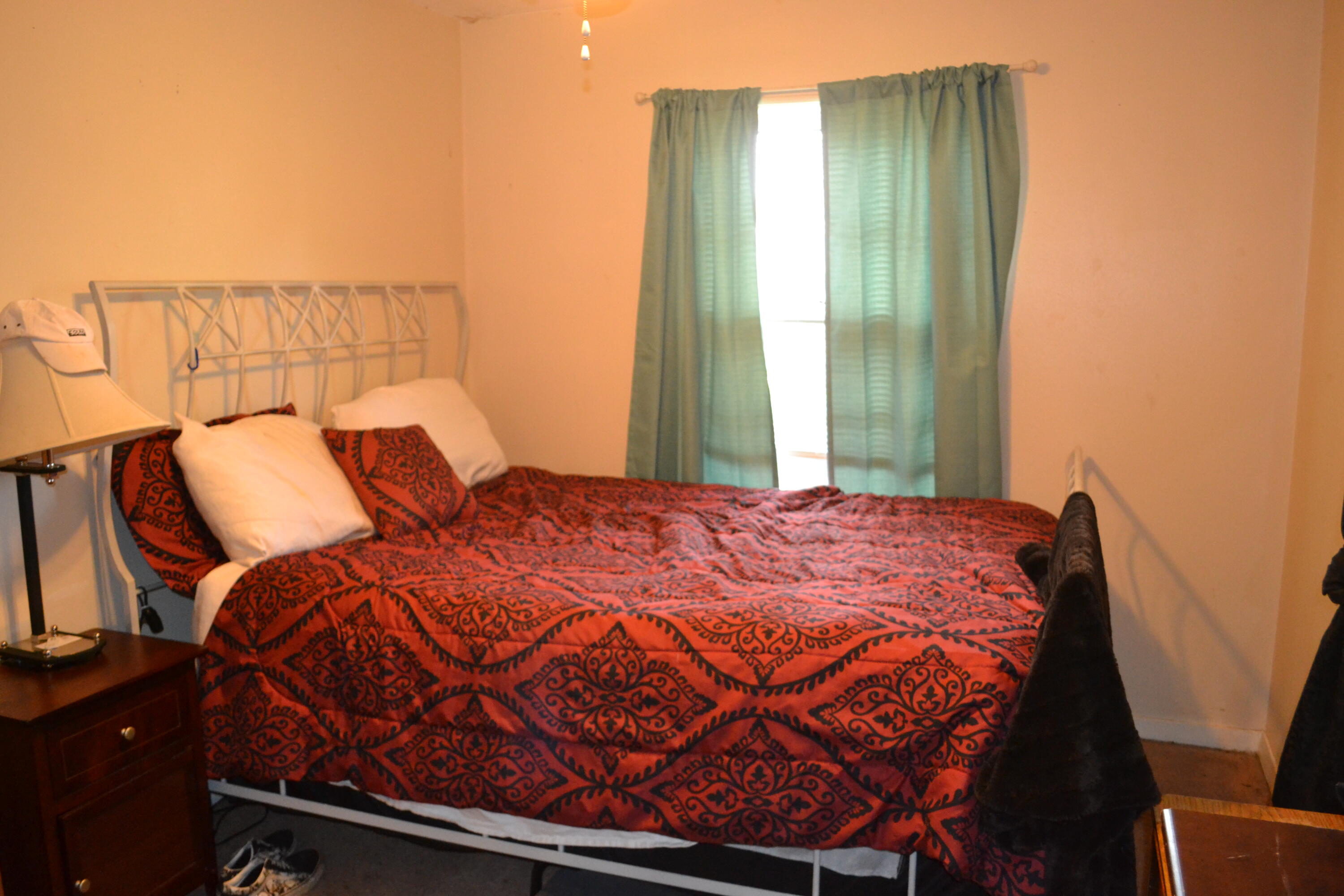 RACE TRACK ROAD S/D LOT 5 BLK G - Residential