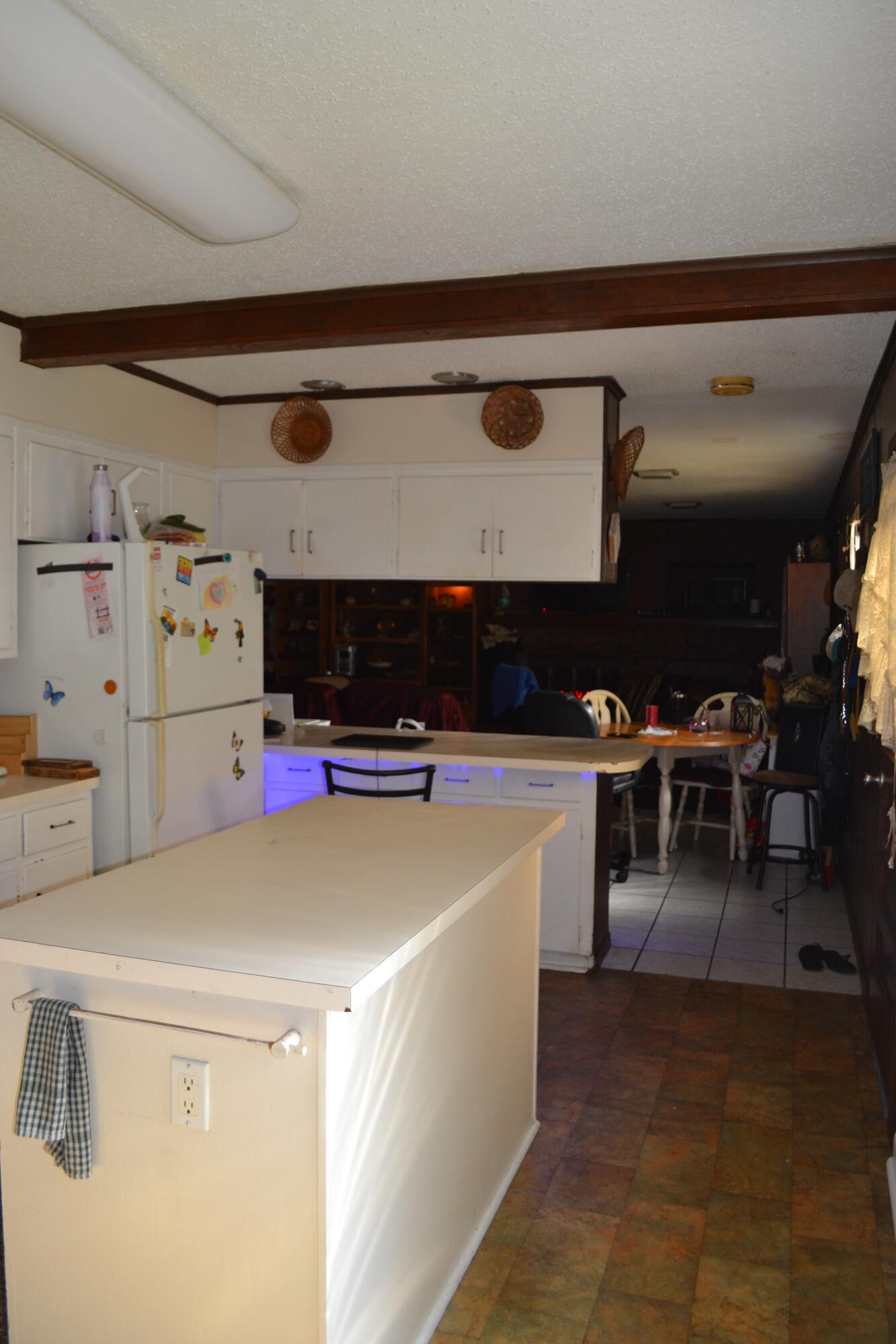 RACE TRACK ROAD S/D LOT 5 BLK G - Residential