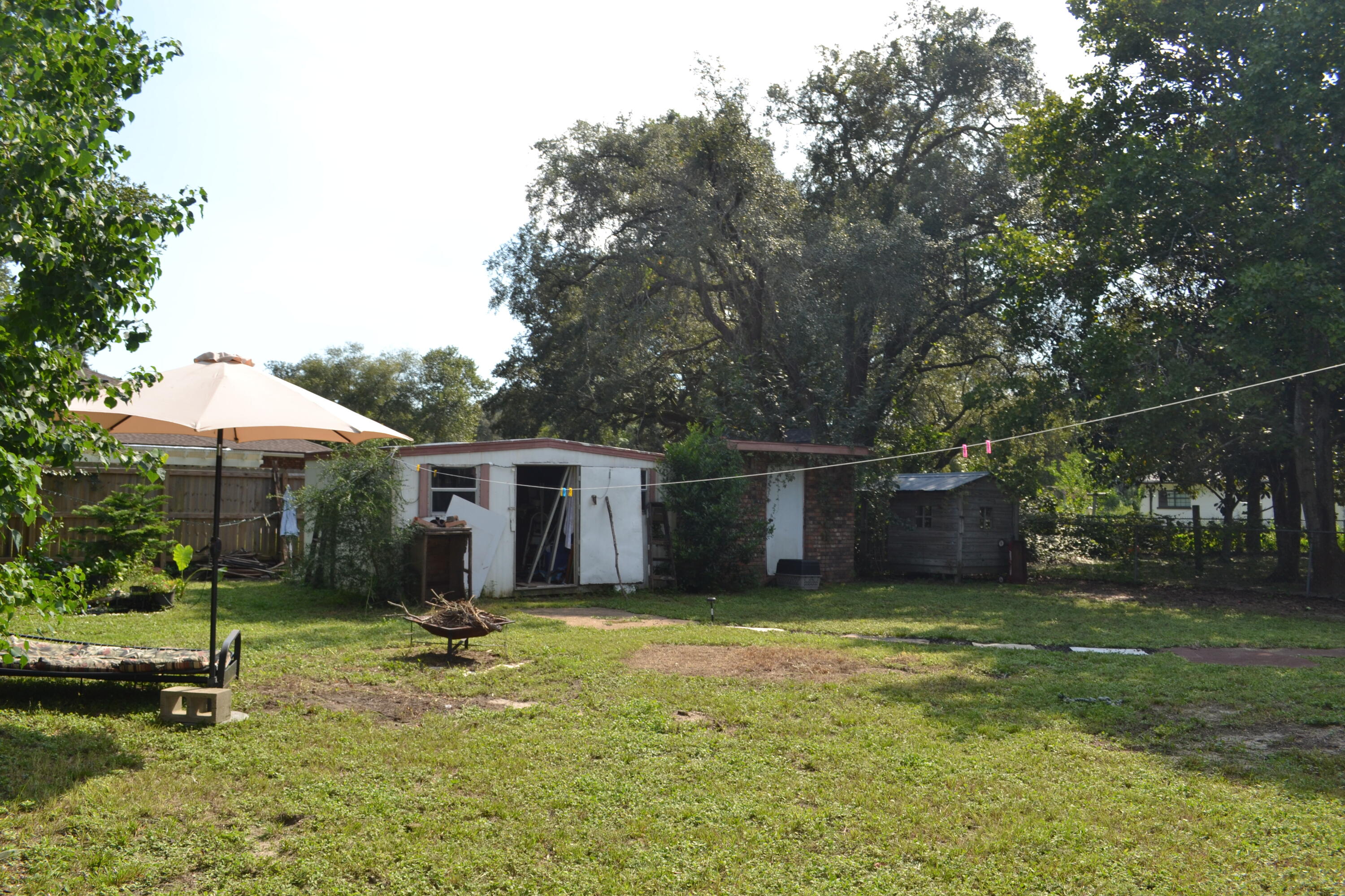 RACE TRACK ROAD S/D LOT 5 BLK G - Residential