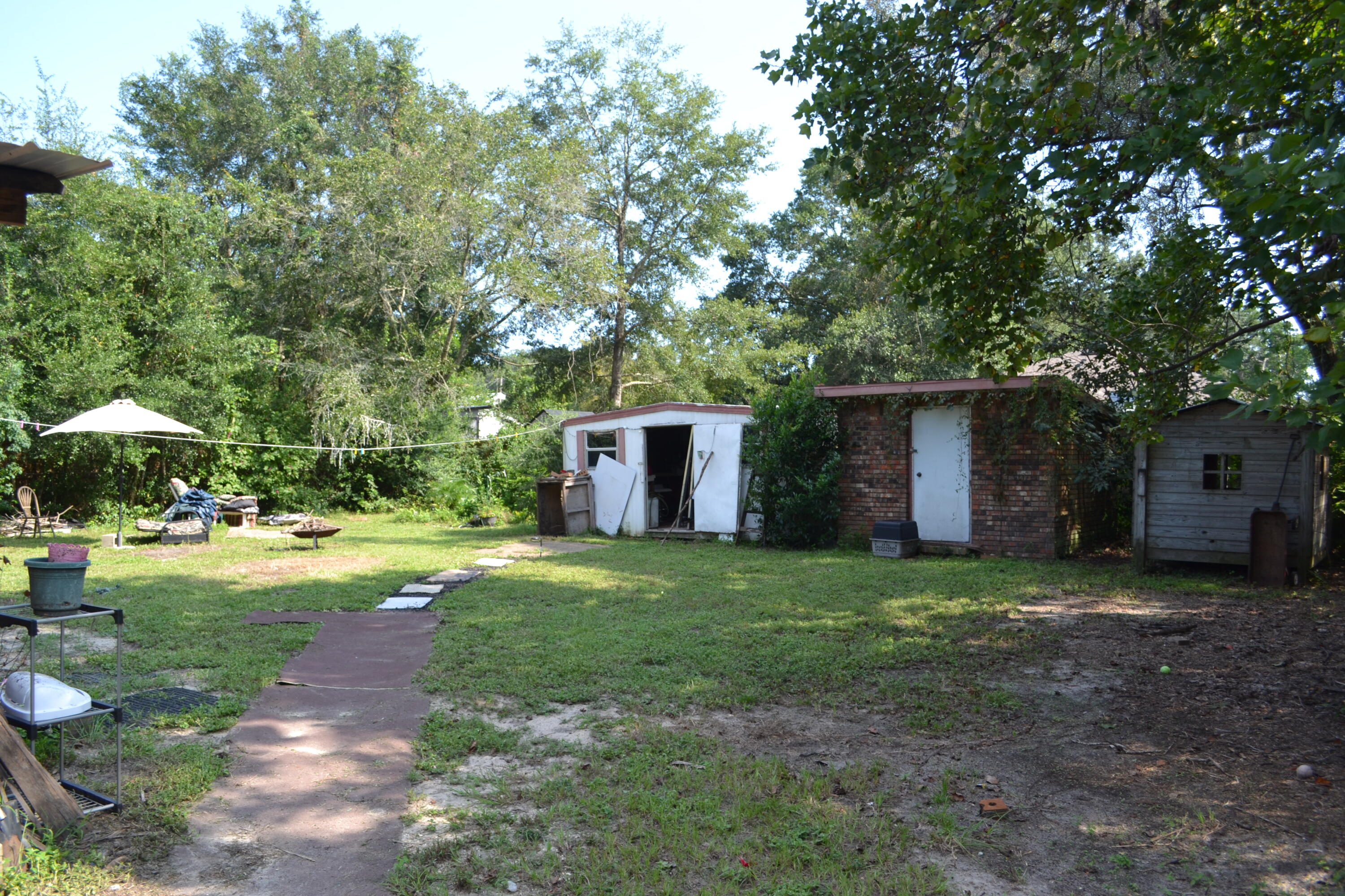 RACE TRACK ROAD S/D LOT 5 BLK G - Residential