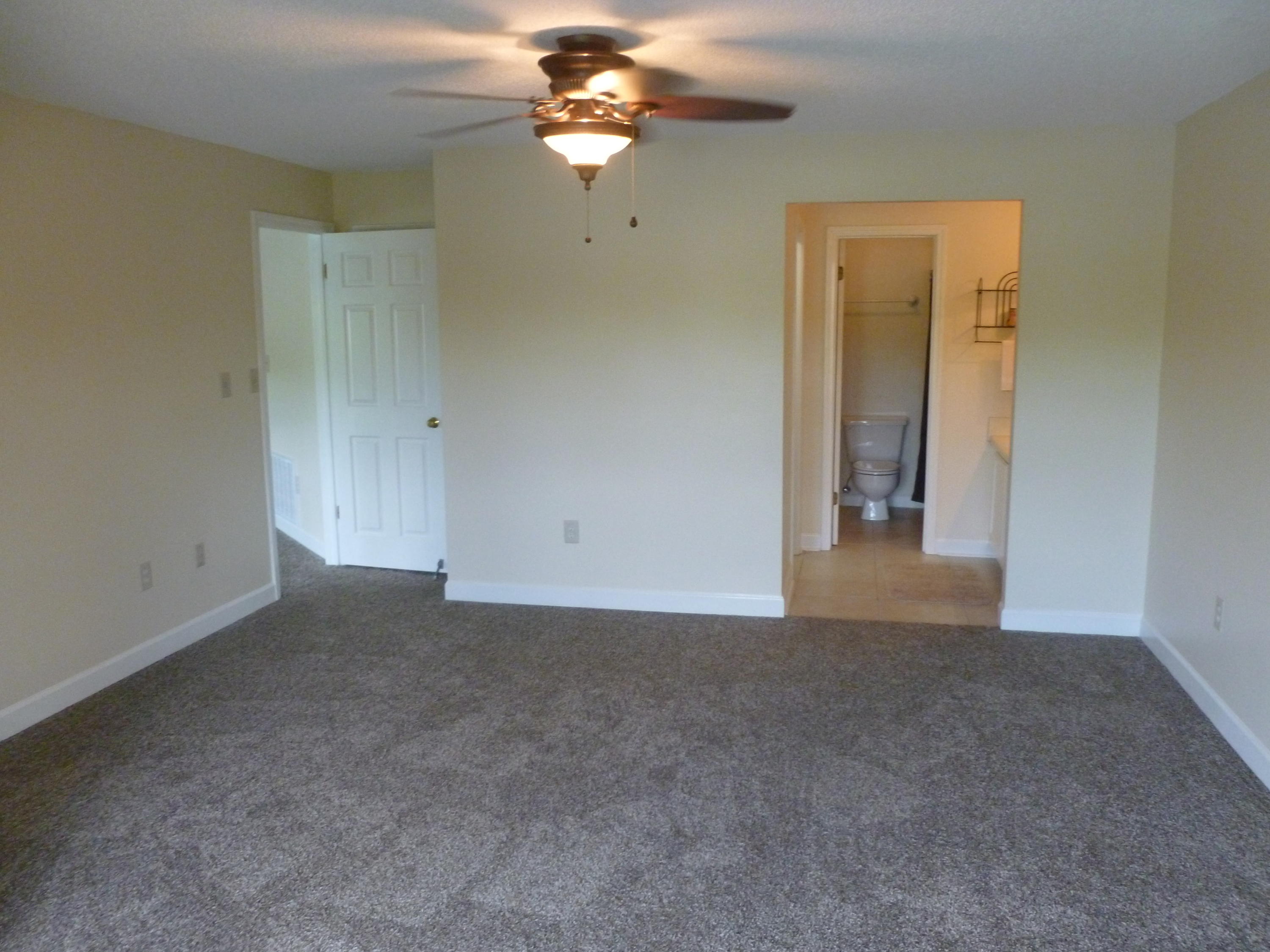 LAKESIDE CONDO AT BLUEWATER BAY - Residential