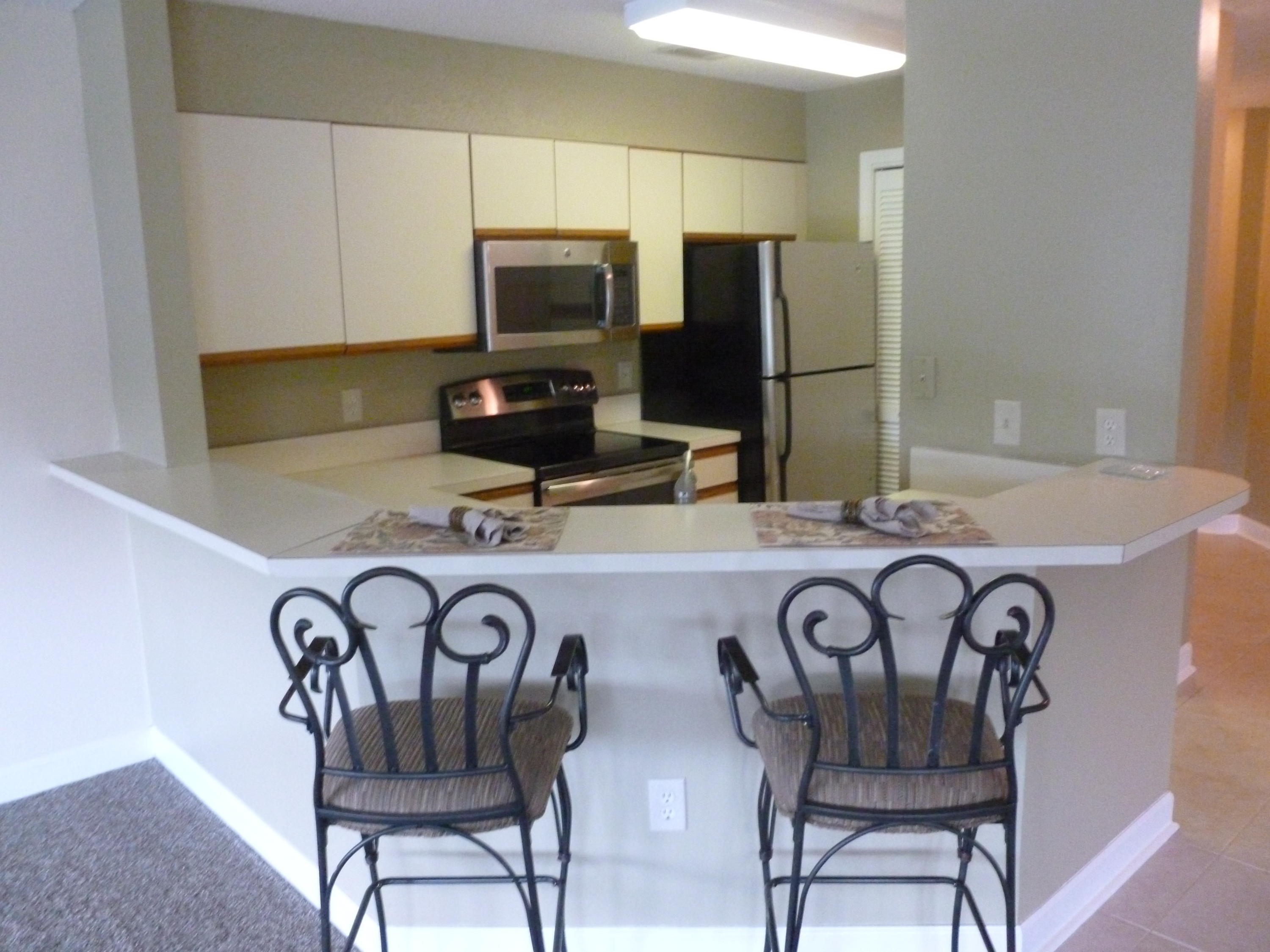 LAKESIDE CONDO AT BLUEWATER BAY - Residential