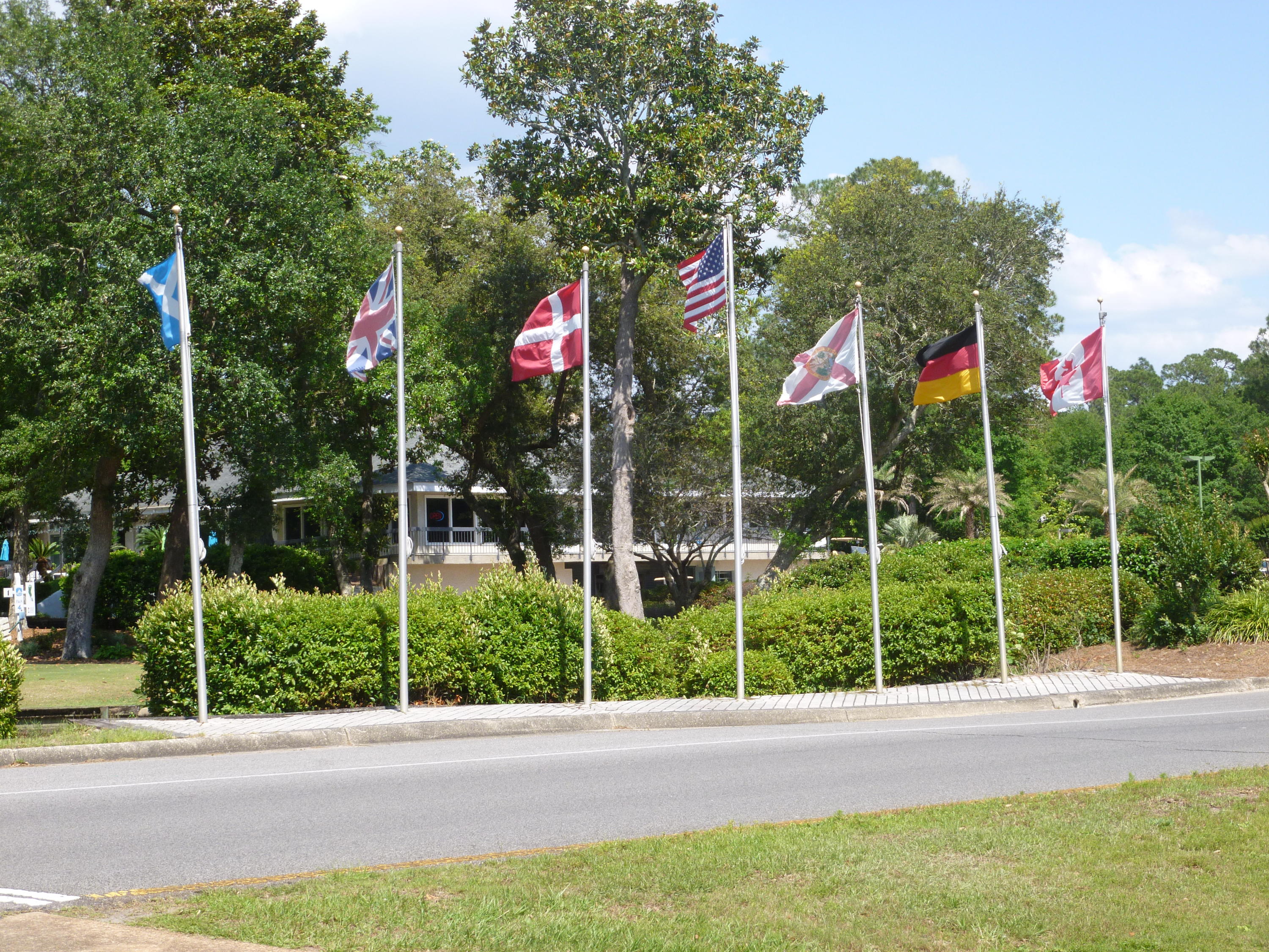 LAKESIDE CONDO AT BLUEWATER BAY - Residential