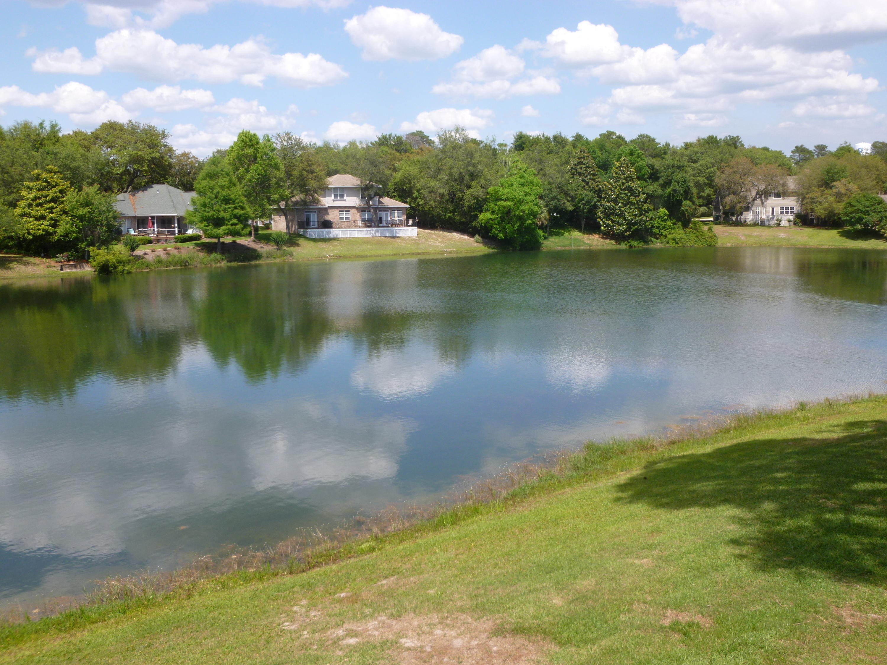 LAKESIDE CONDO AT BLUEWATER BAY - Residential