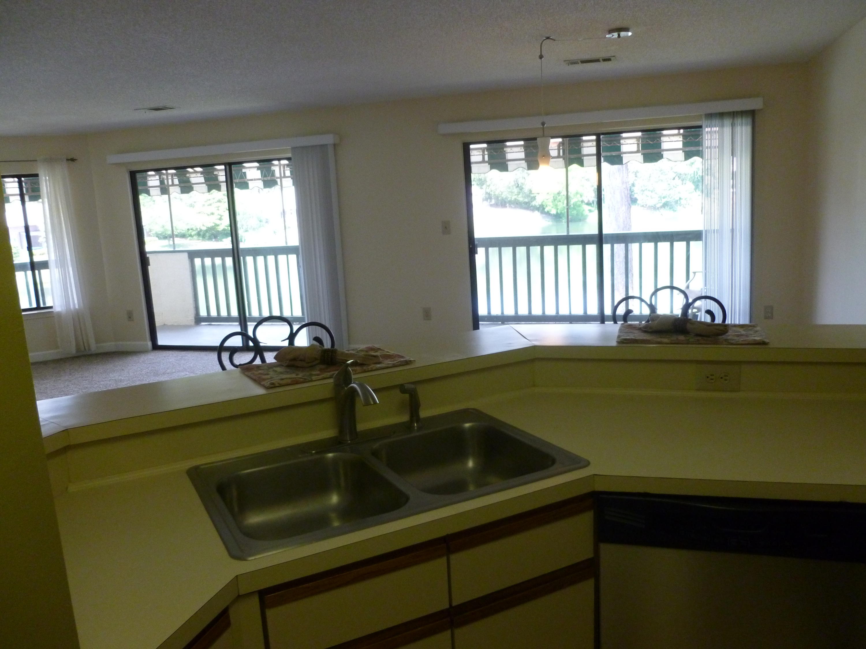 LAKESIDE CONDO AT BLUEWATER BAY - Residential