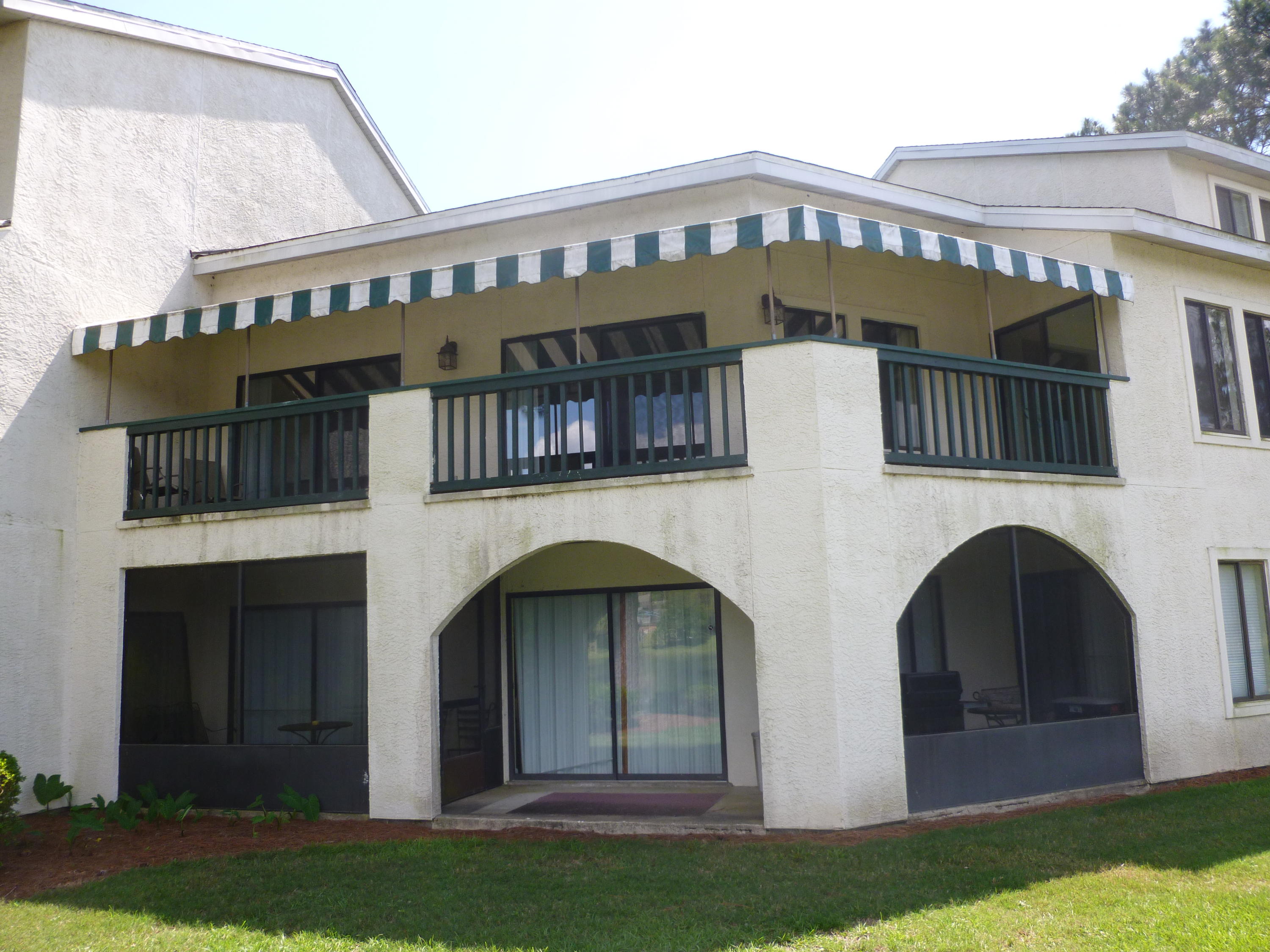 LAKESIDE CONDO AT BLUEWATER BAY - Residential