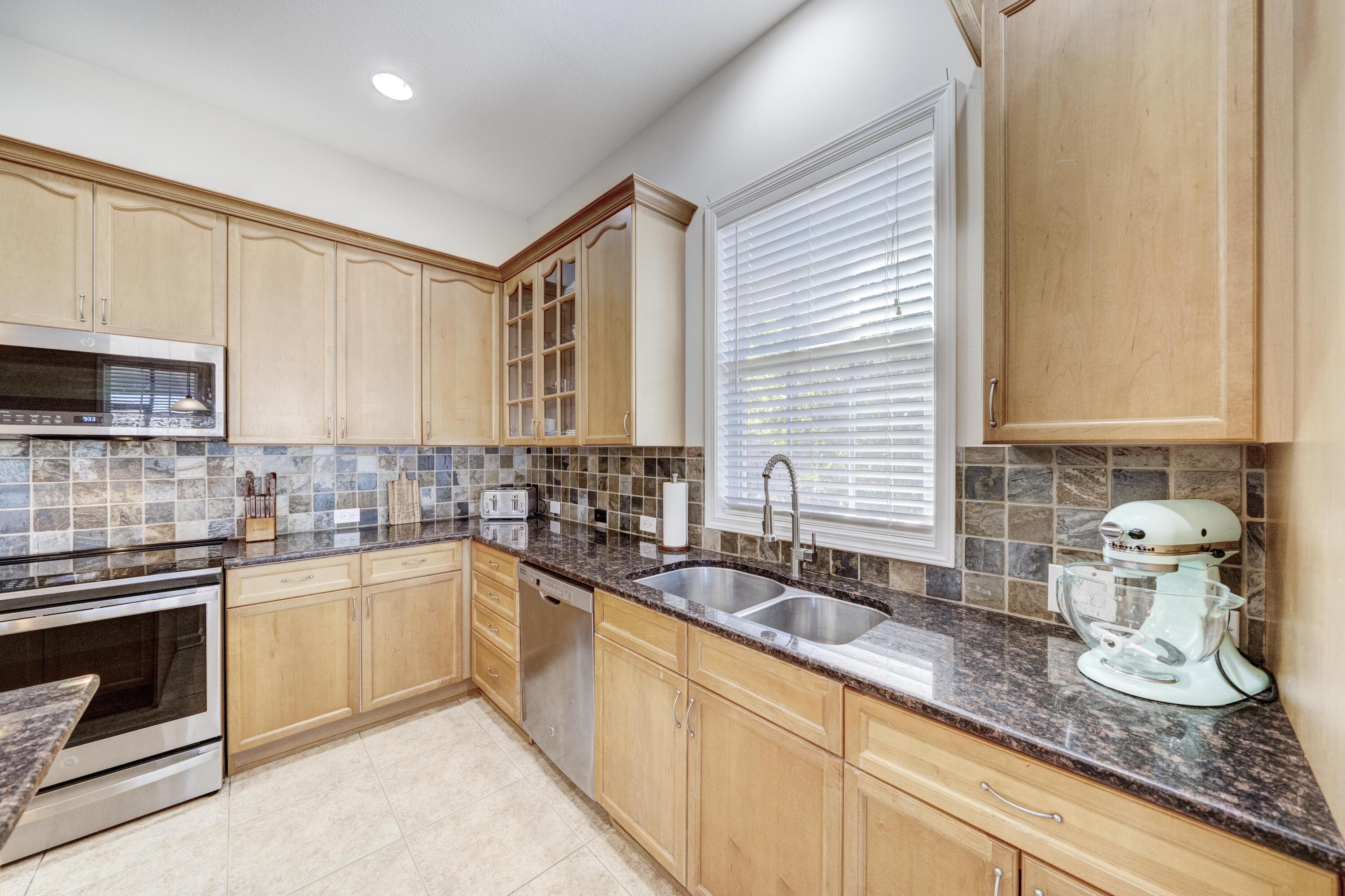 Hawks Landing - Residential