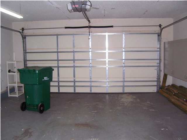 PINE FOREST - Residential Lease