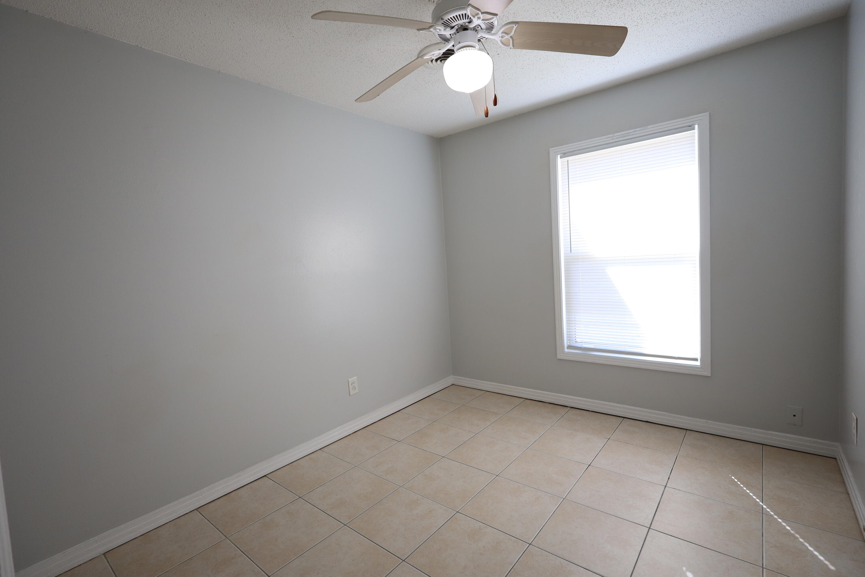 SANTA MARKELLA - Residential Lease