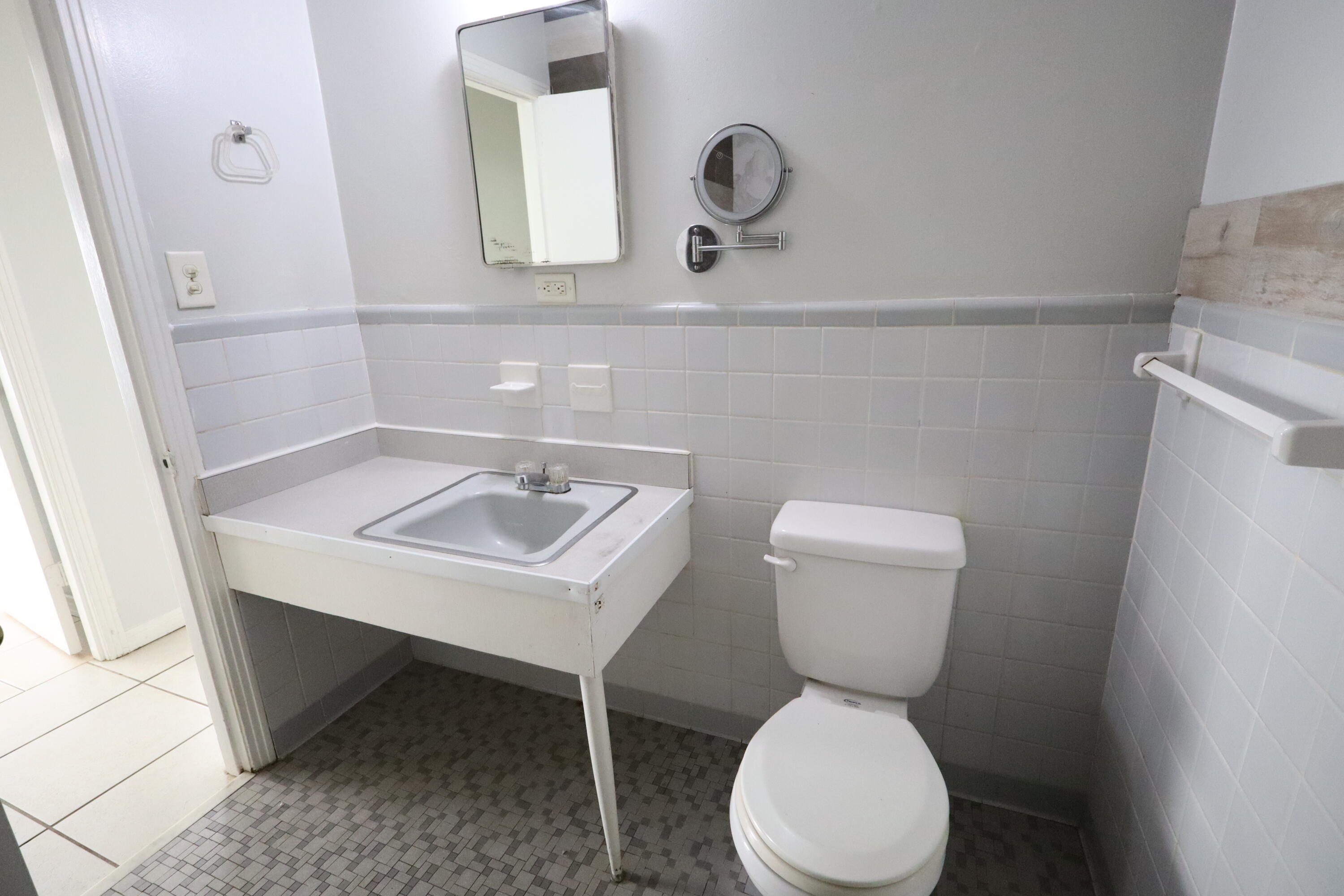 SANTA MARKELLA - Residential Lease