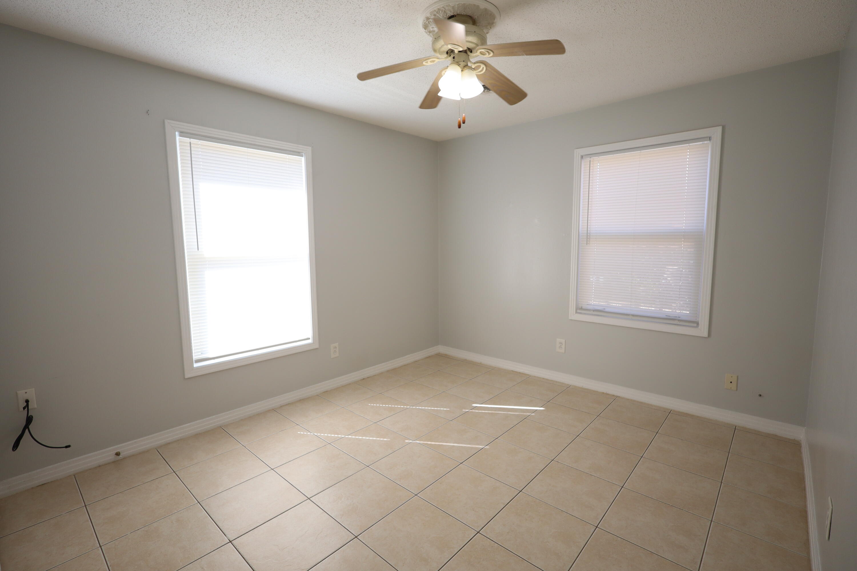 SANTA MARKELLA - Residential Lease