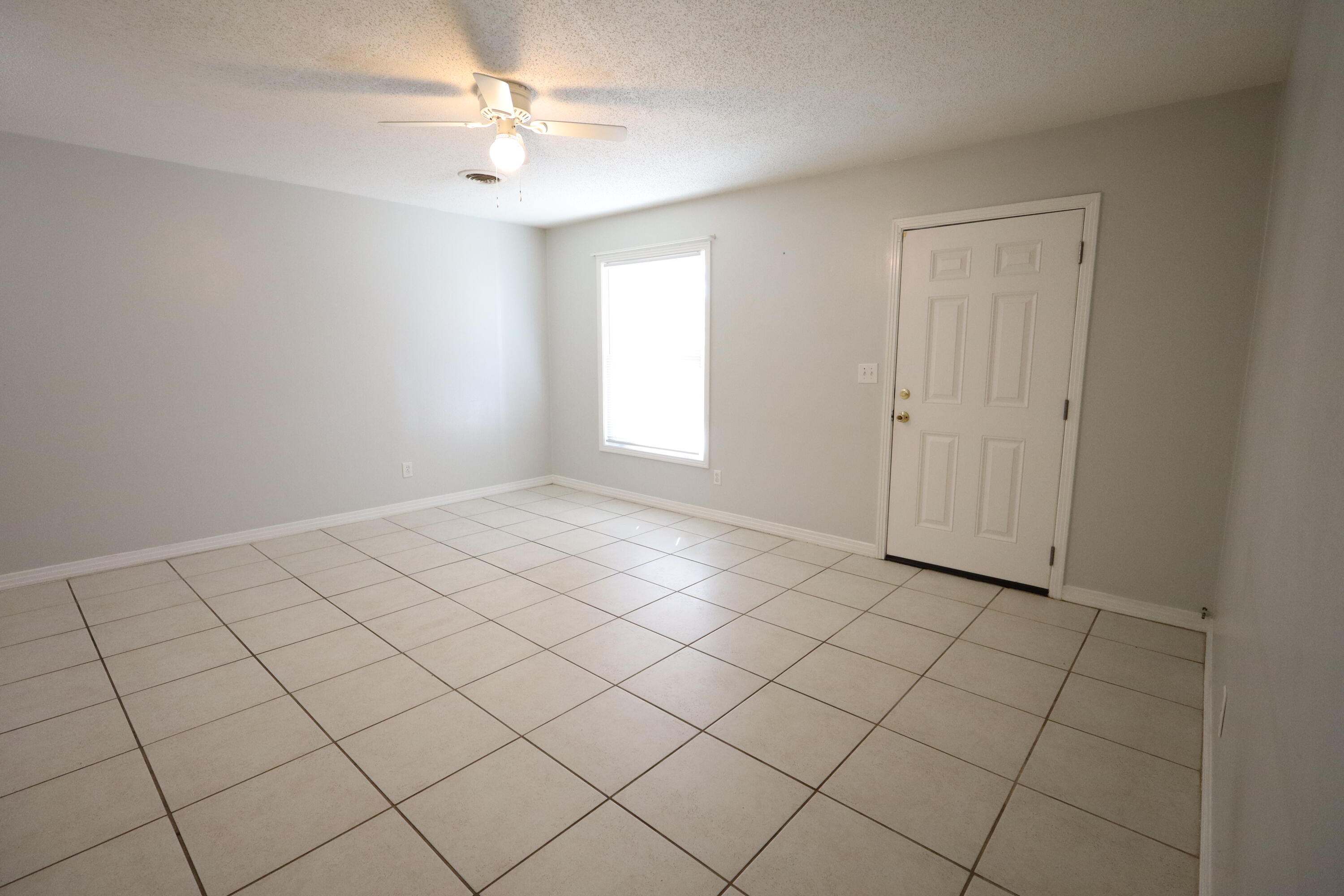 SANTA MARKELLA - Residential Lease