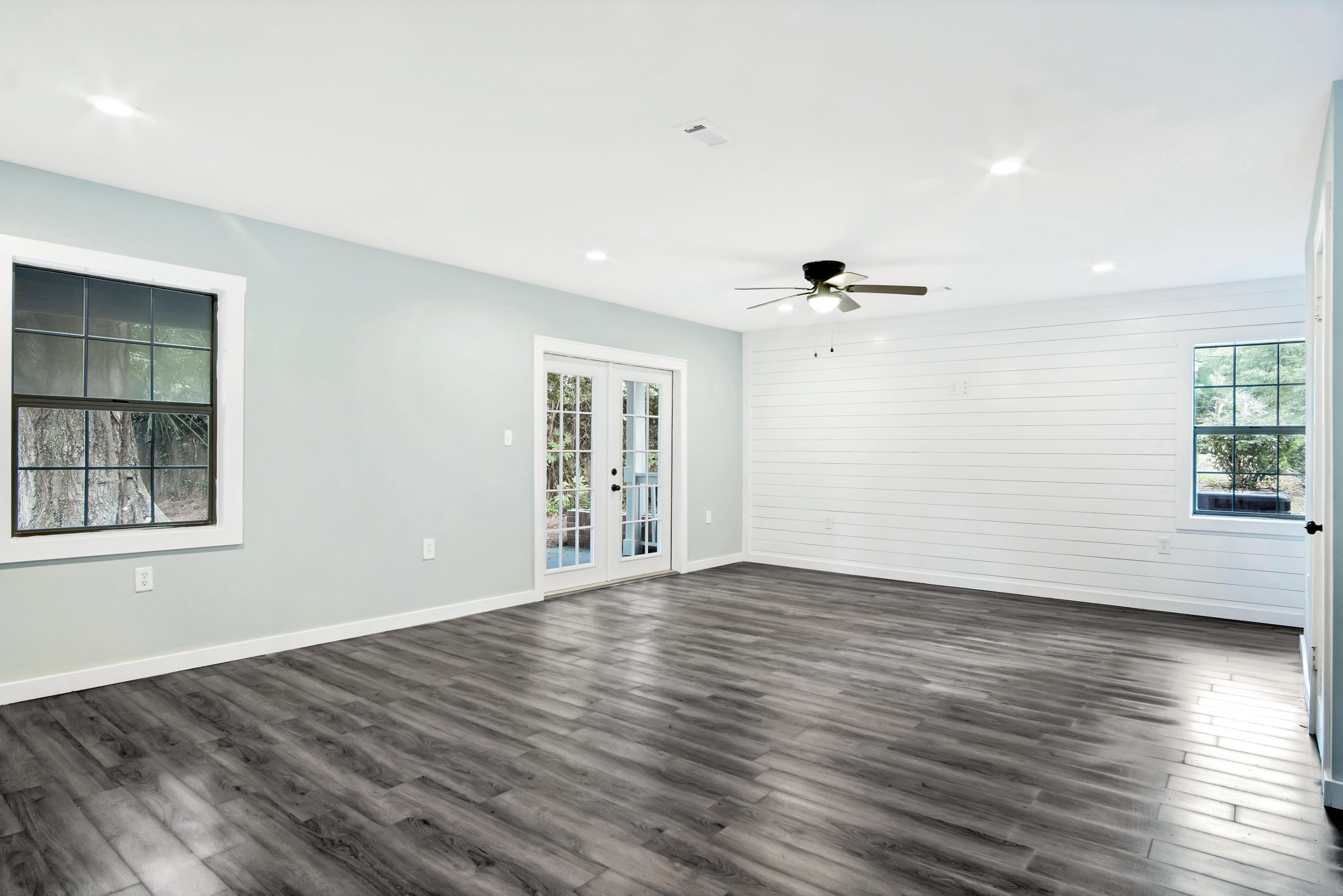 BAYOU WOODS - Residential