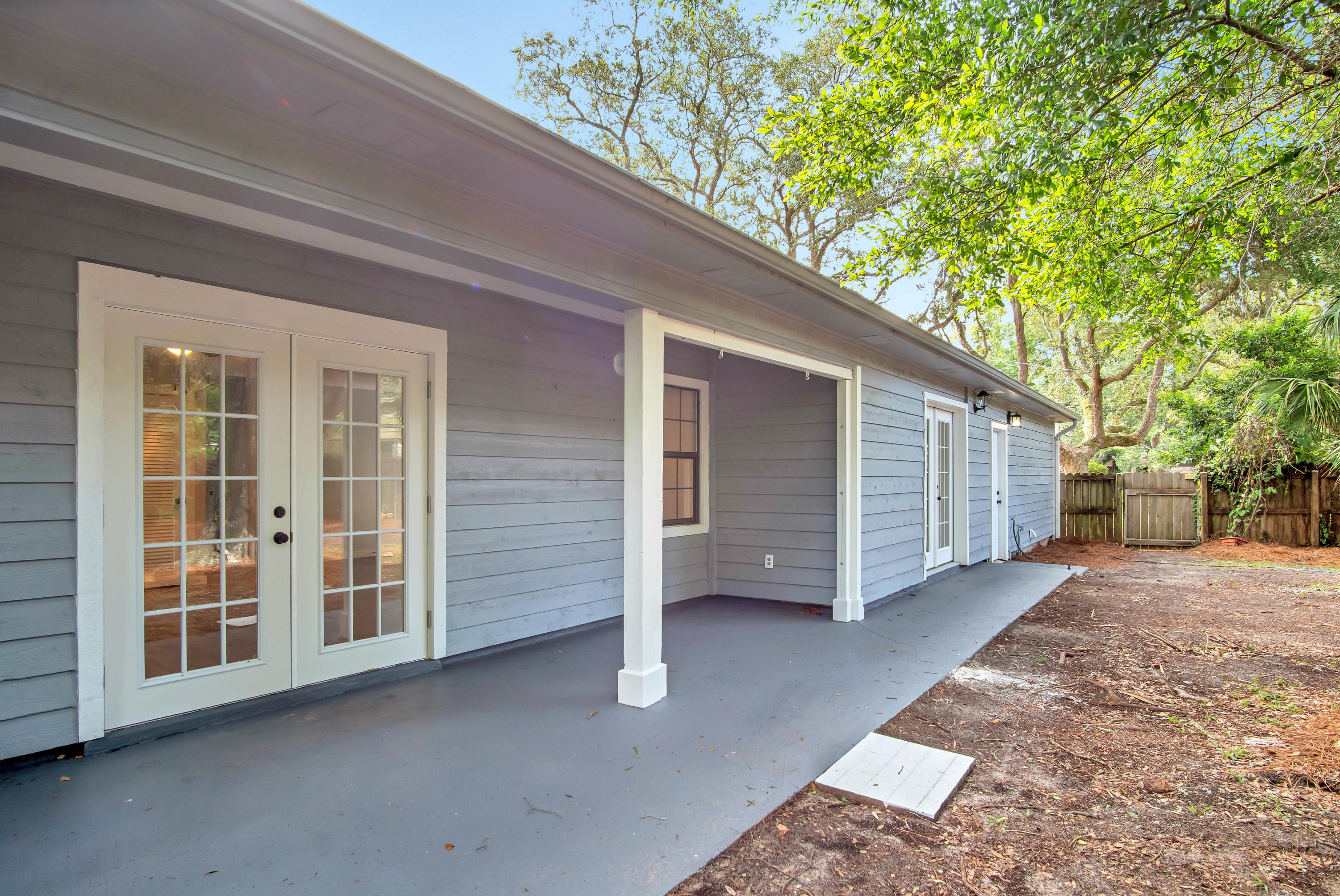 BAYOU WOODS - Residential