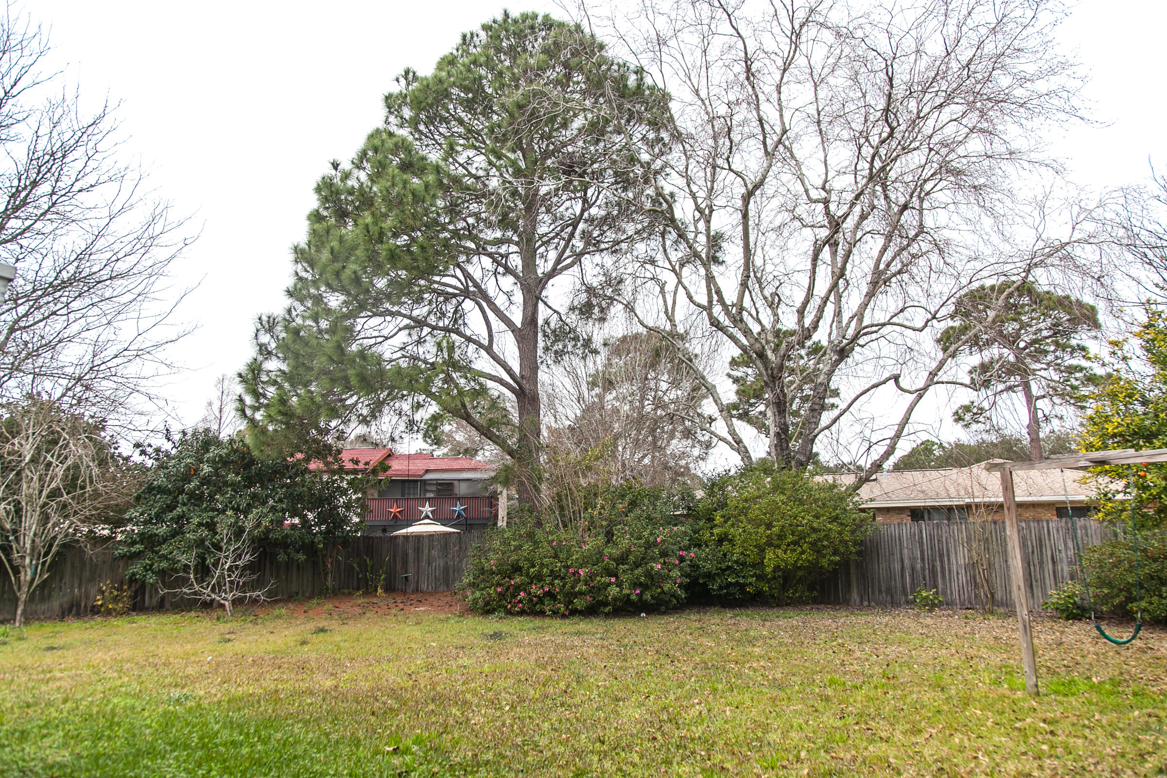 SOUTHMINSTER VILLAGE - Residential