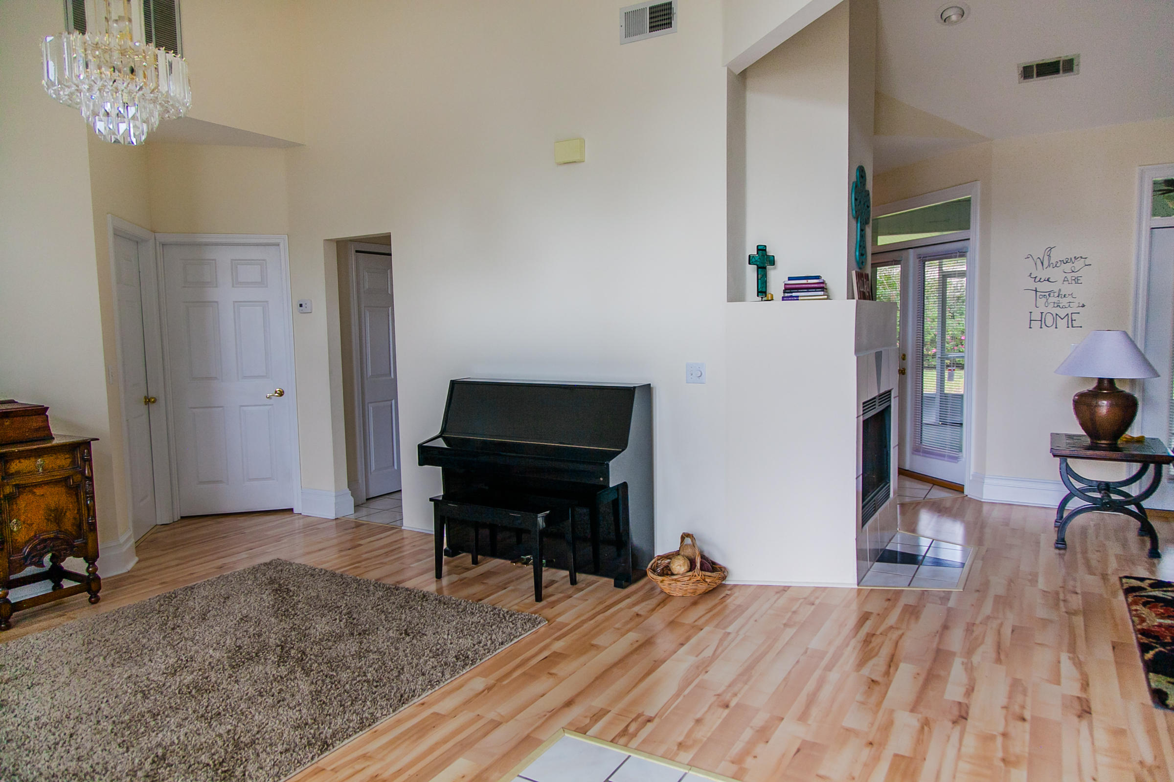 SOUTHMINSTER VILLAGE - Residential